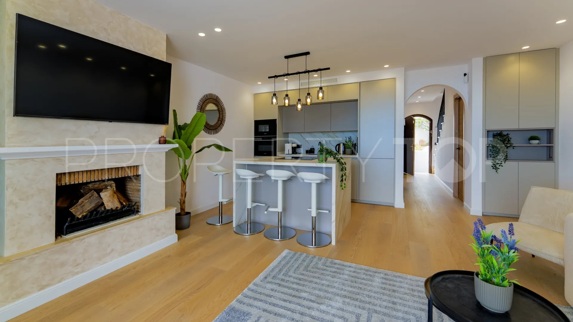 For sale town house in Los Arqueros with 3 bedrooms