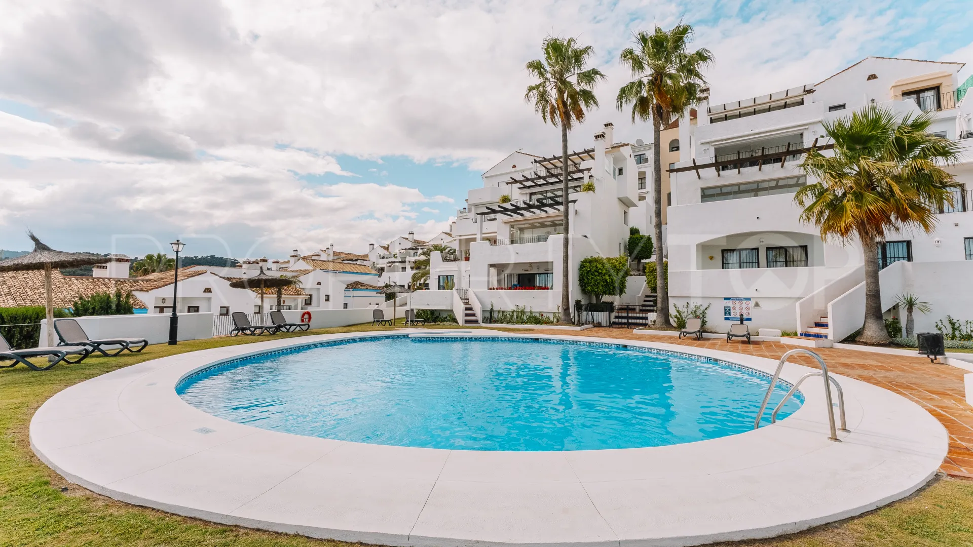 For sale town house in Los Arqueros with 3 bedrooms