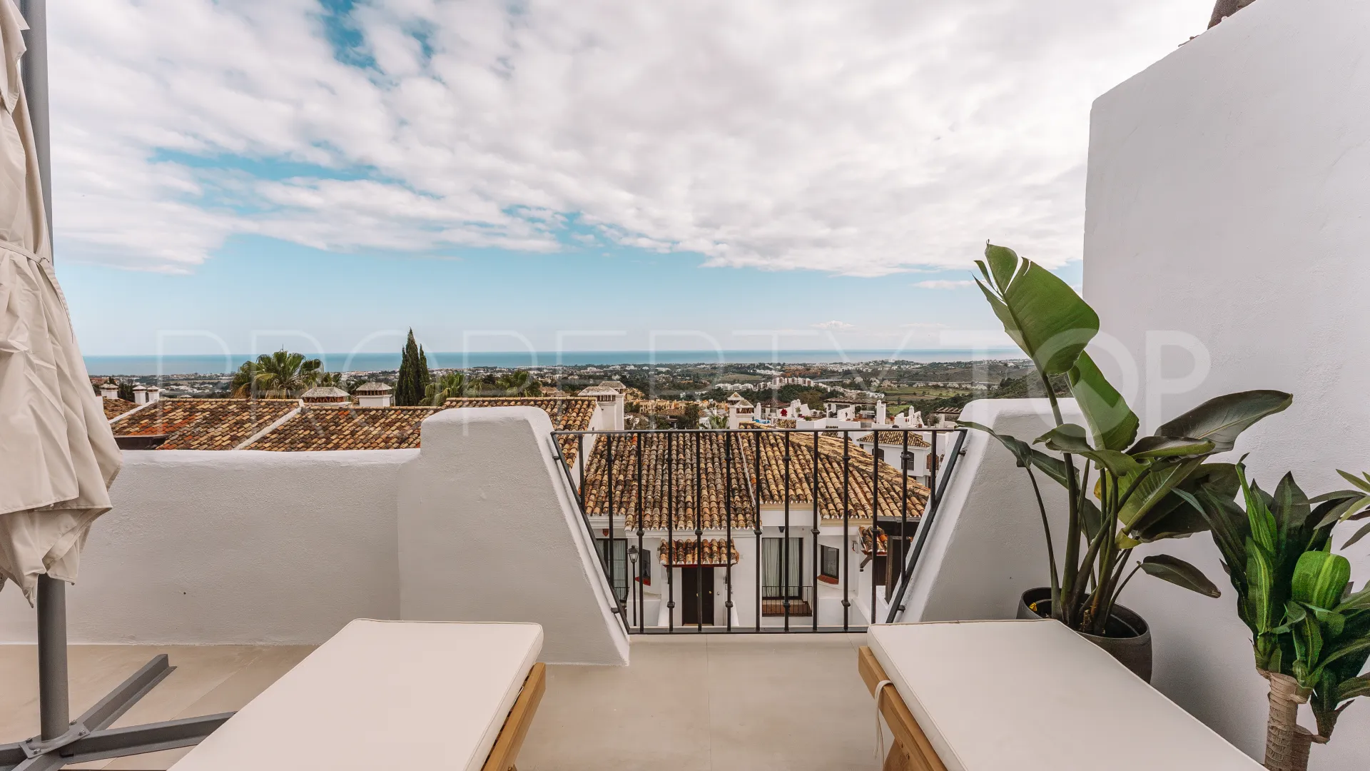 For sale town house in Los Arqueros with 3 bedrooms