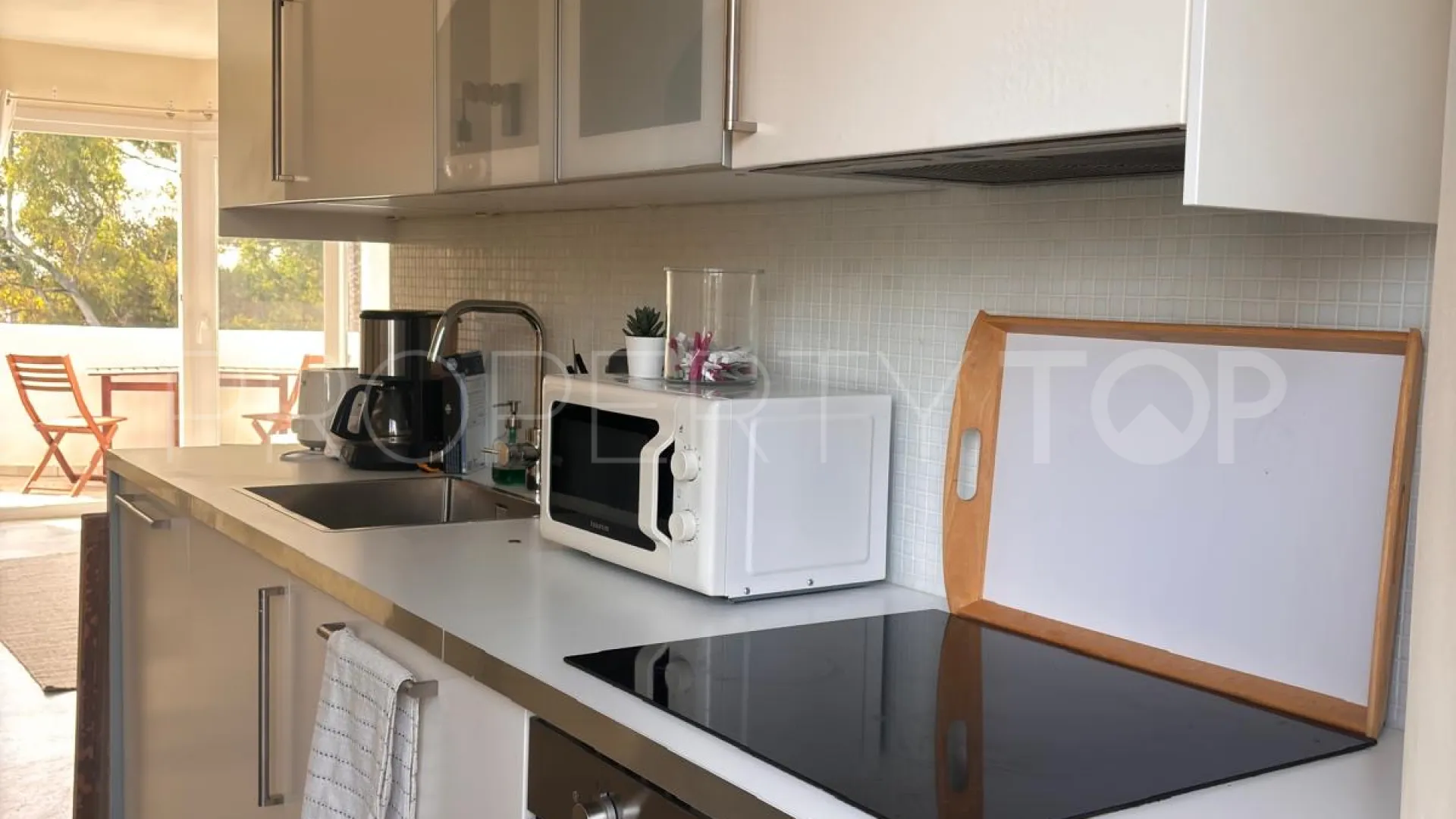 Duplex for sale in Calahonda with 2 bedrooms
