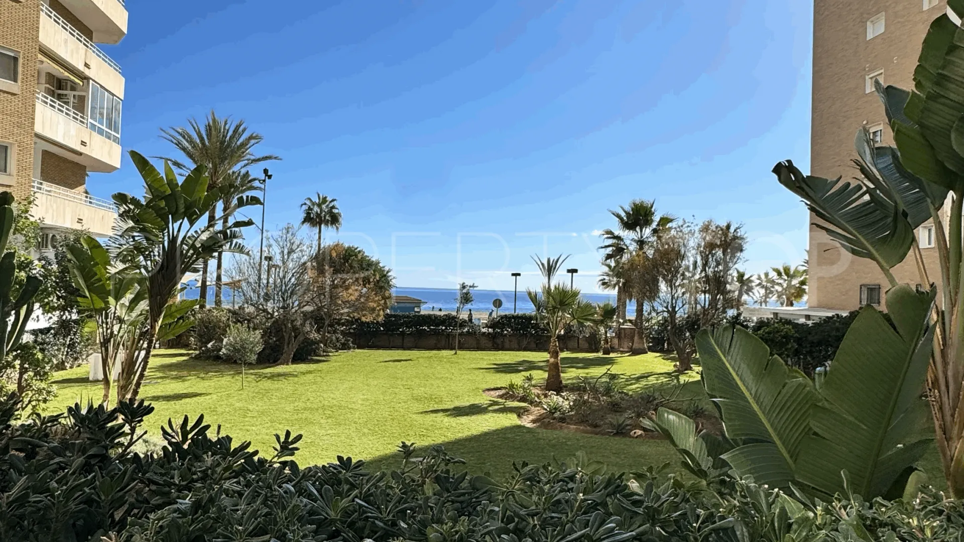 Fuengirola Puerto, apartamento en venta de 3 dormitorios