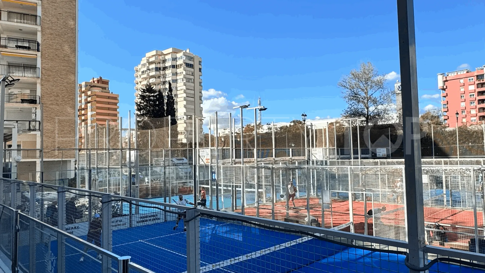 Fuengirola Puerto, apartamento en venta de 3 dormitorios