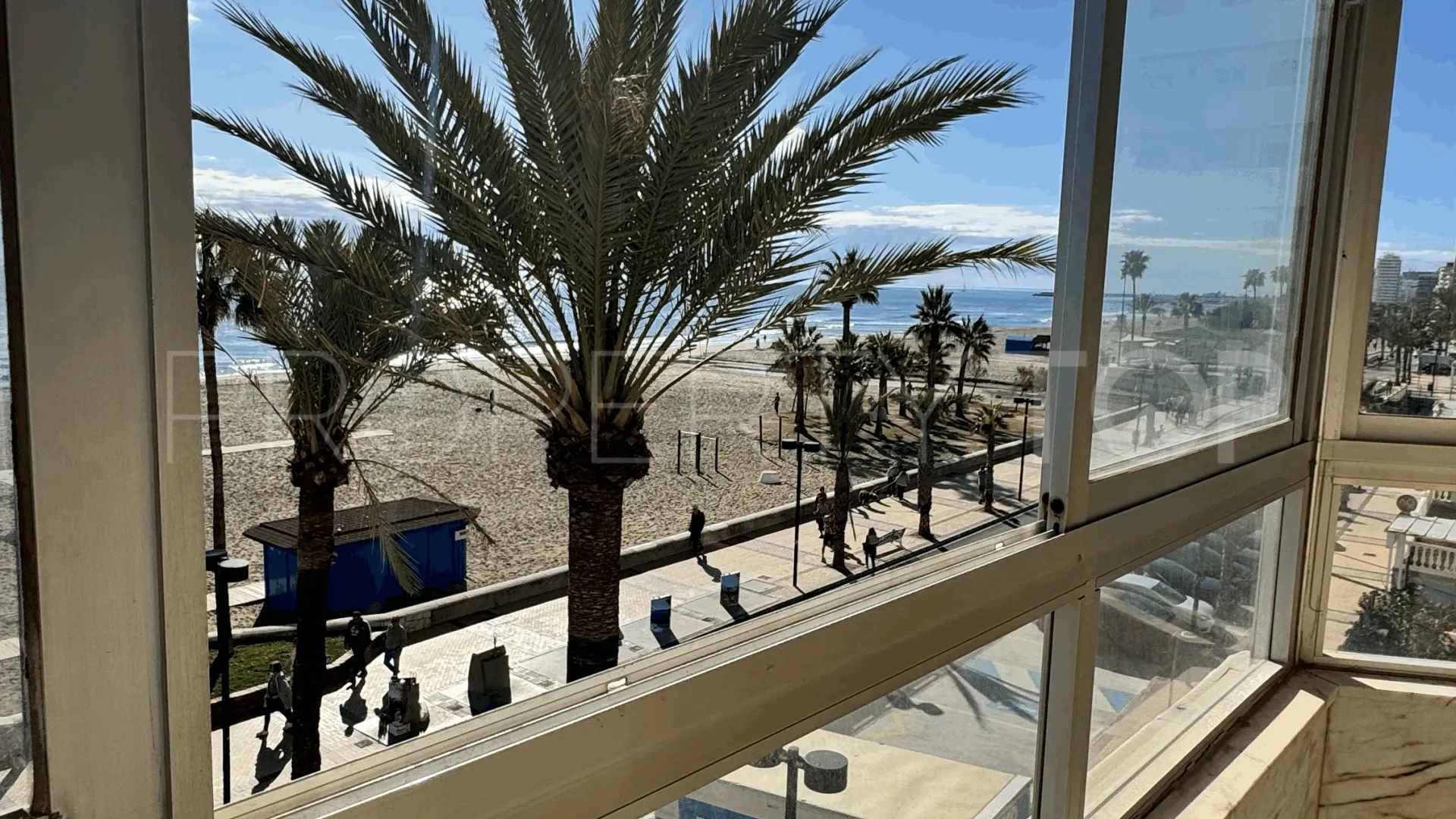 Fuengirola Puerto, apartamento en venta de 3 dormitorios
