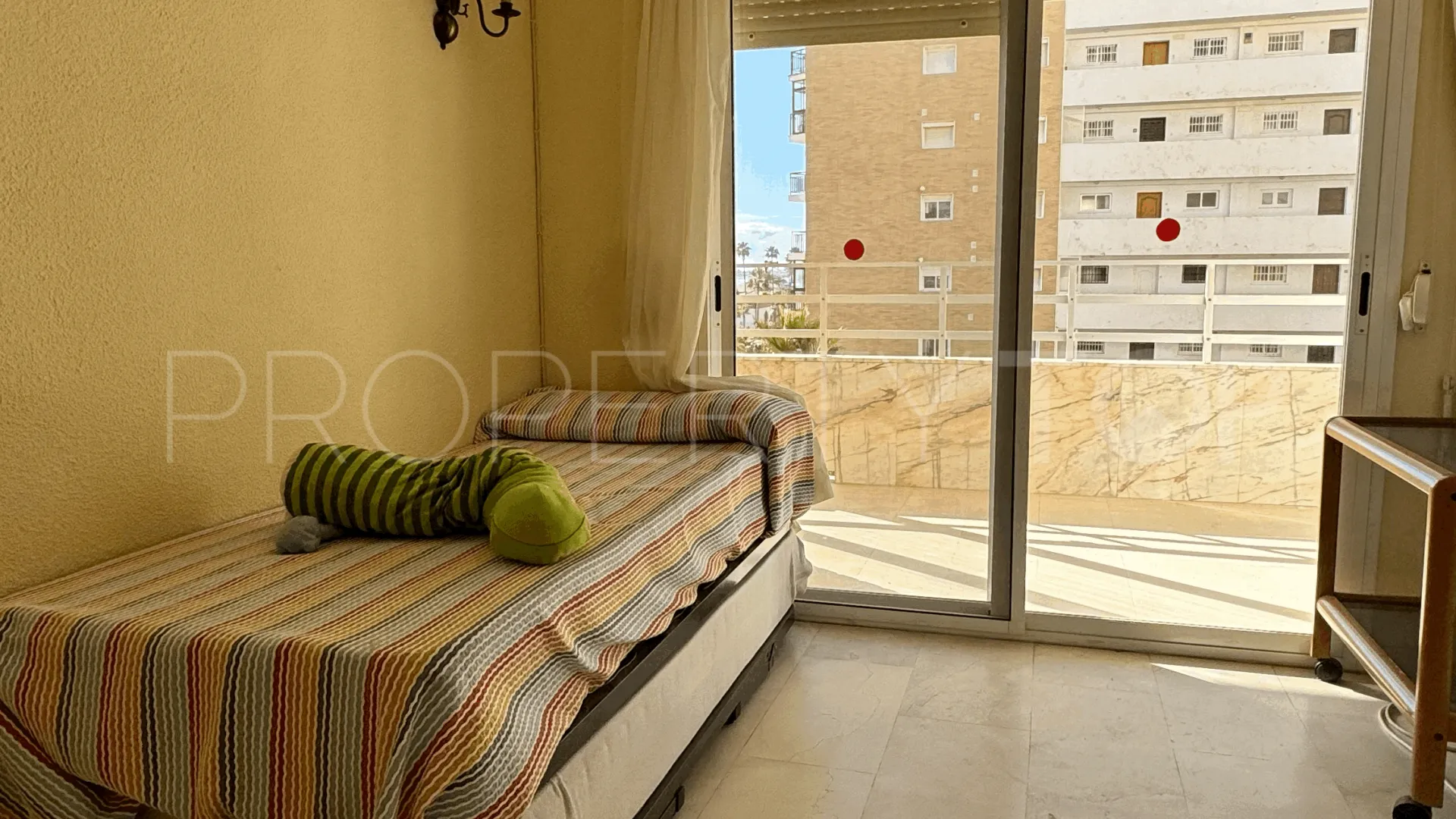 Fuengirola Puerto, apartamento en venta de 3 dormitorios