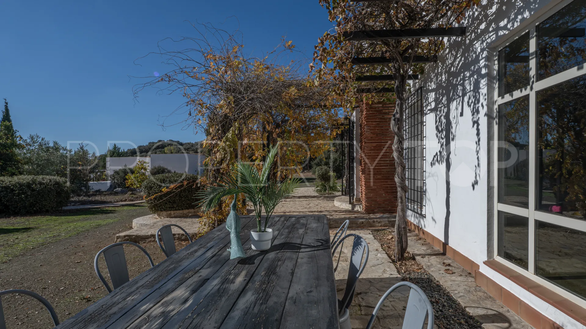 Buy Salinas villa