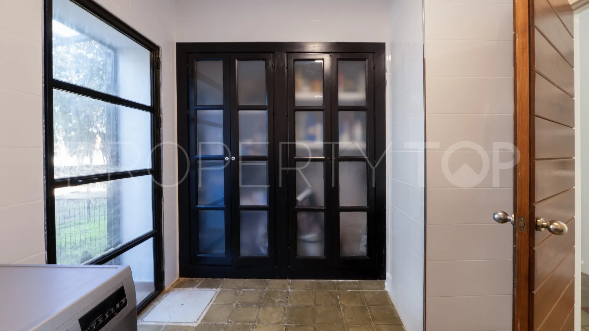 Buy Salinas villa
