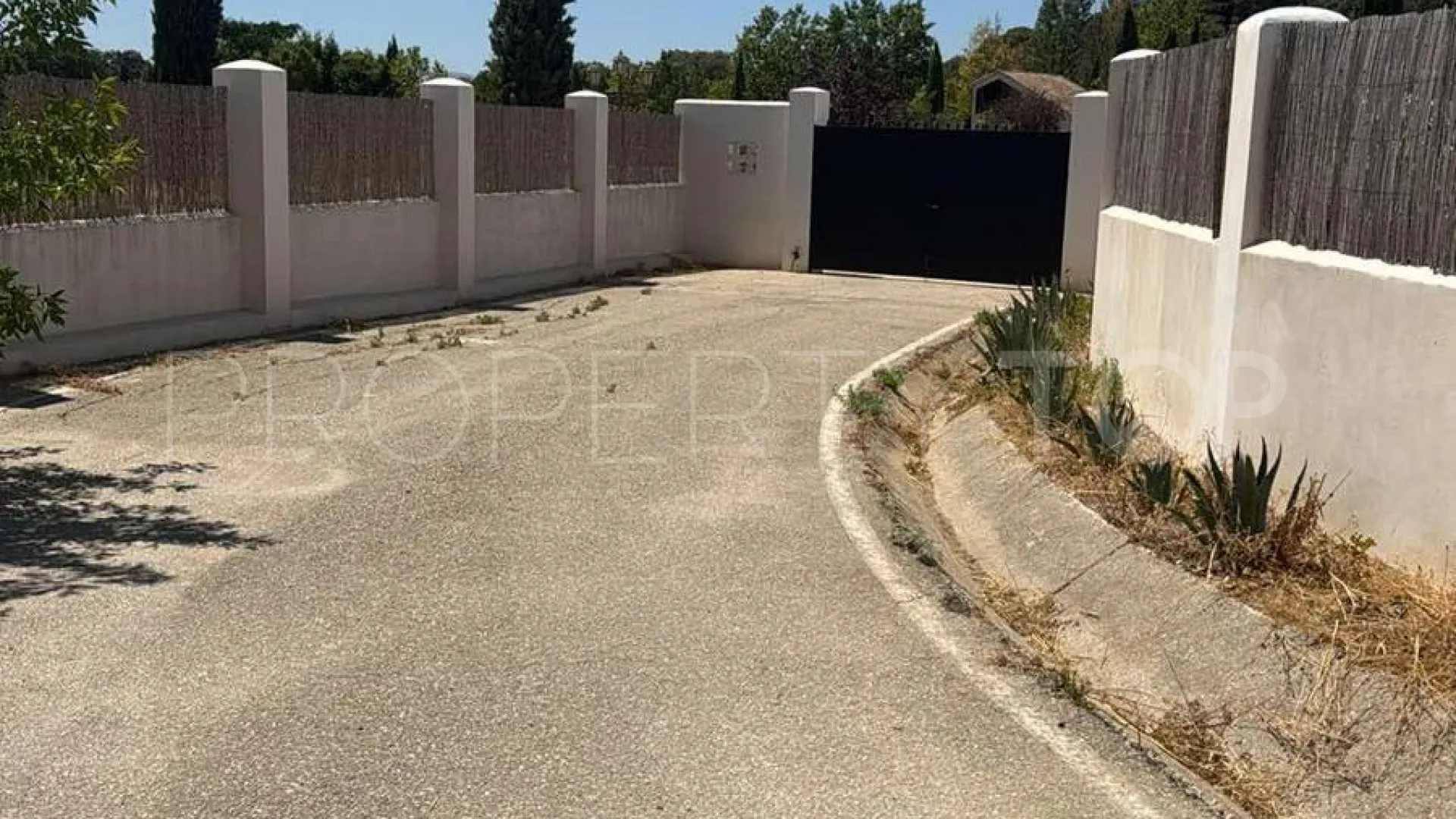 Buy Salinas villa