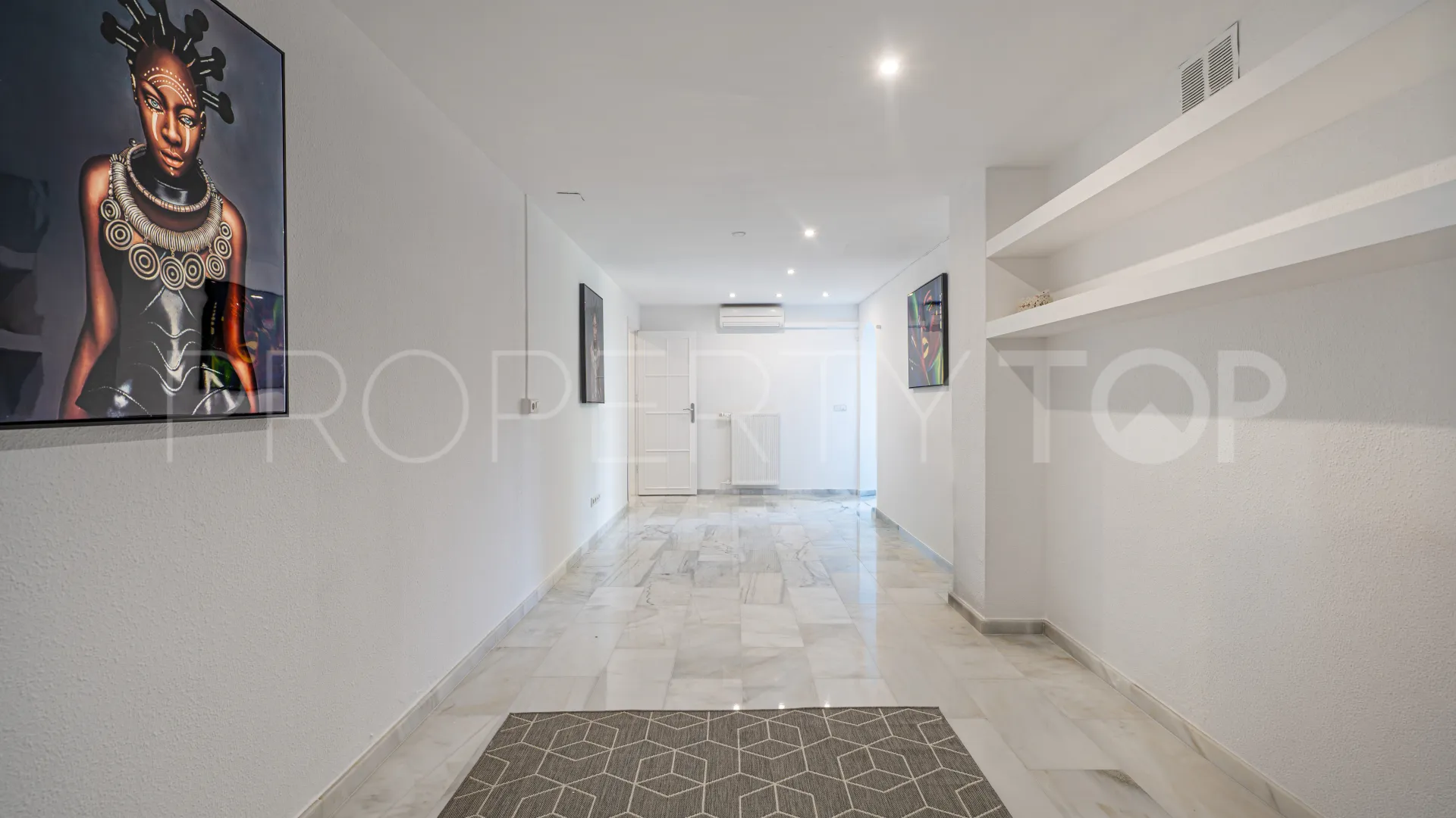 Sitio de Calahonda, pareado de 4 dormitorios en venta
