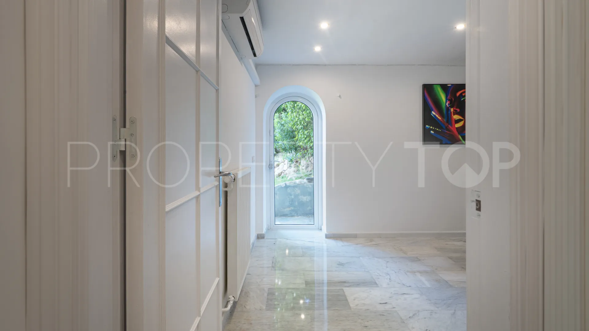Sitio de Calahonda, pareado de 4 dormitorios en venta