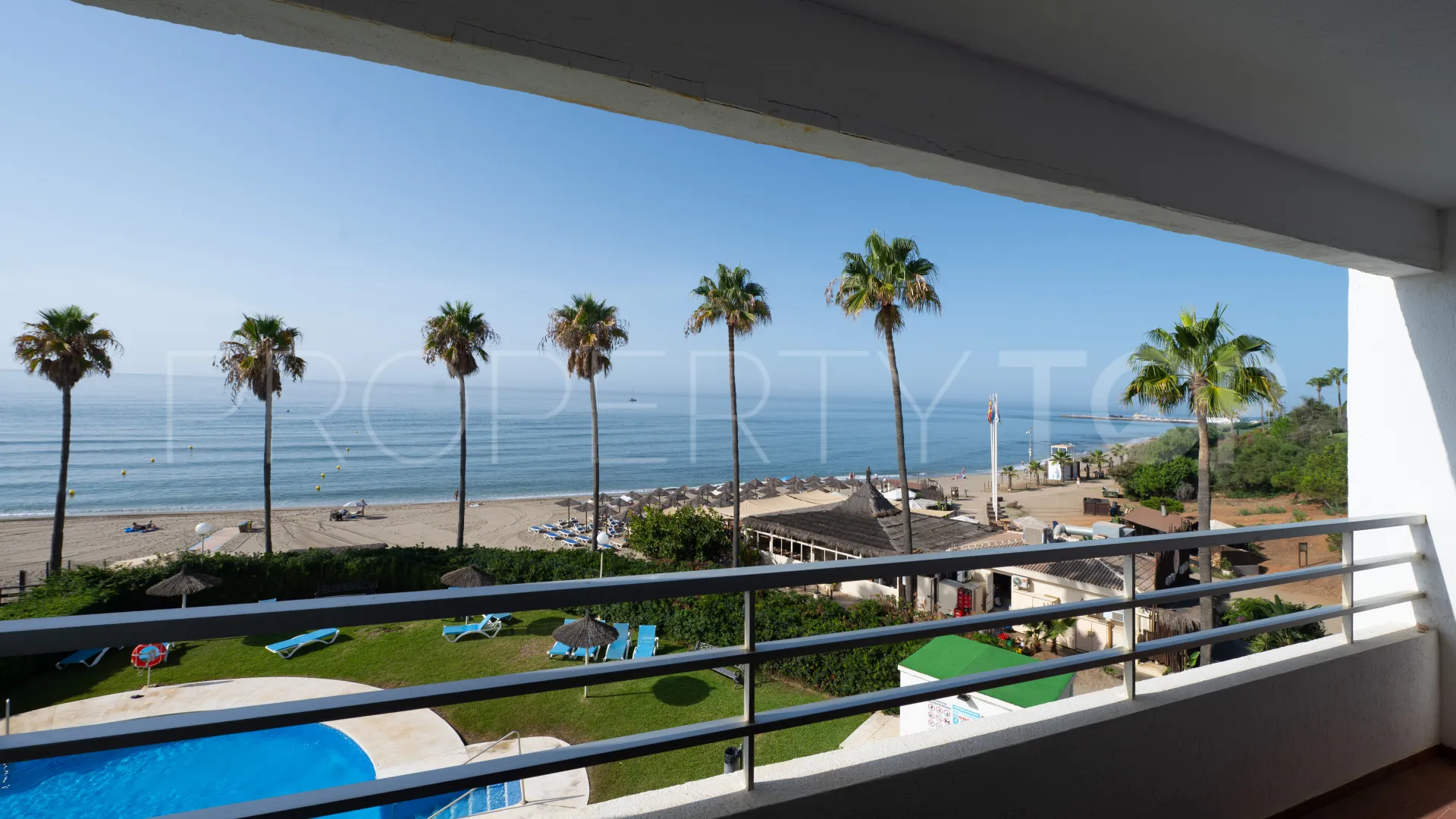 Apartamento a la venta de 1 dormitorio en Calahonda