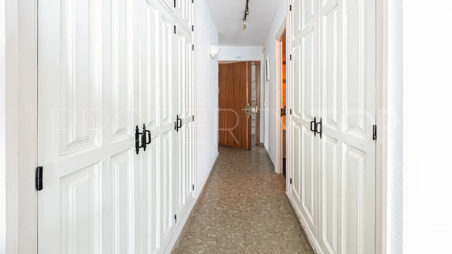 Apartamento a la venta de 1 dormitorio en Calahonda