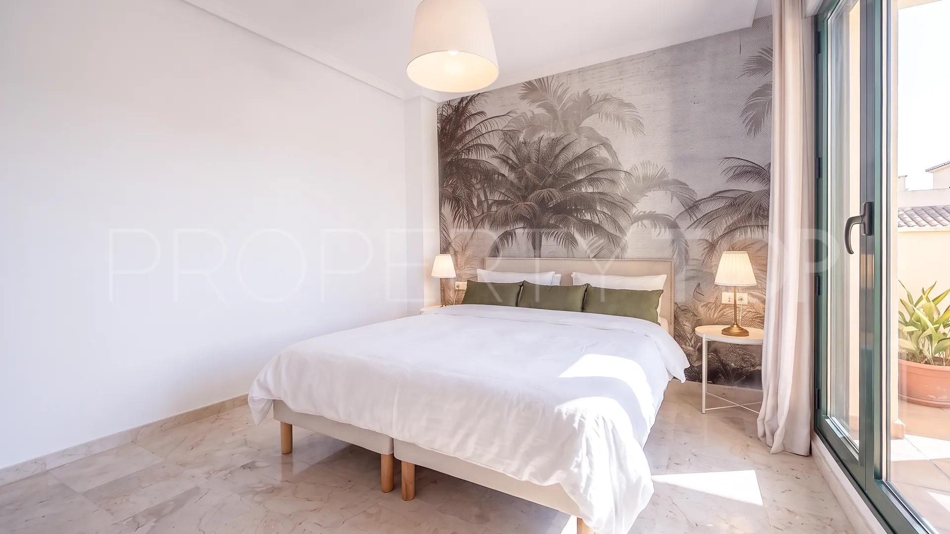 Atico duplex en venta de 3 dormitorios en Torrequebrada