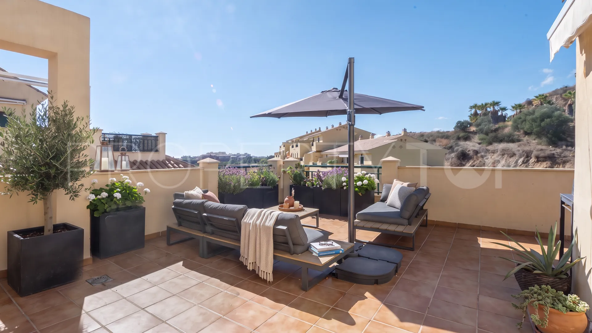 Atico duplex en venta de 3 dormitorios en Torrequebrada