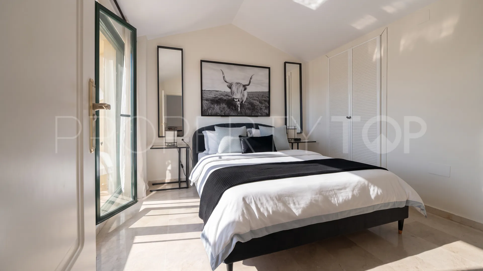 Atico duplex en venta de 3 dormitorios en Torrequebrada