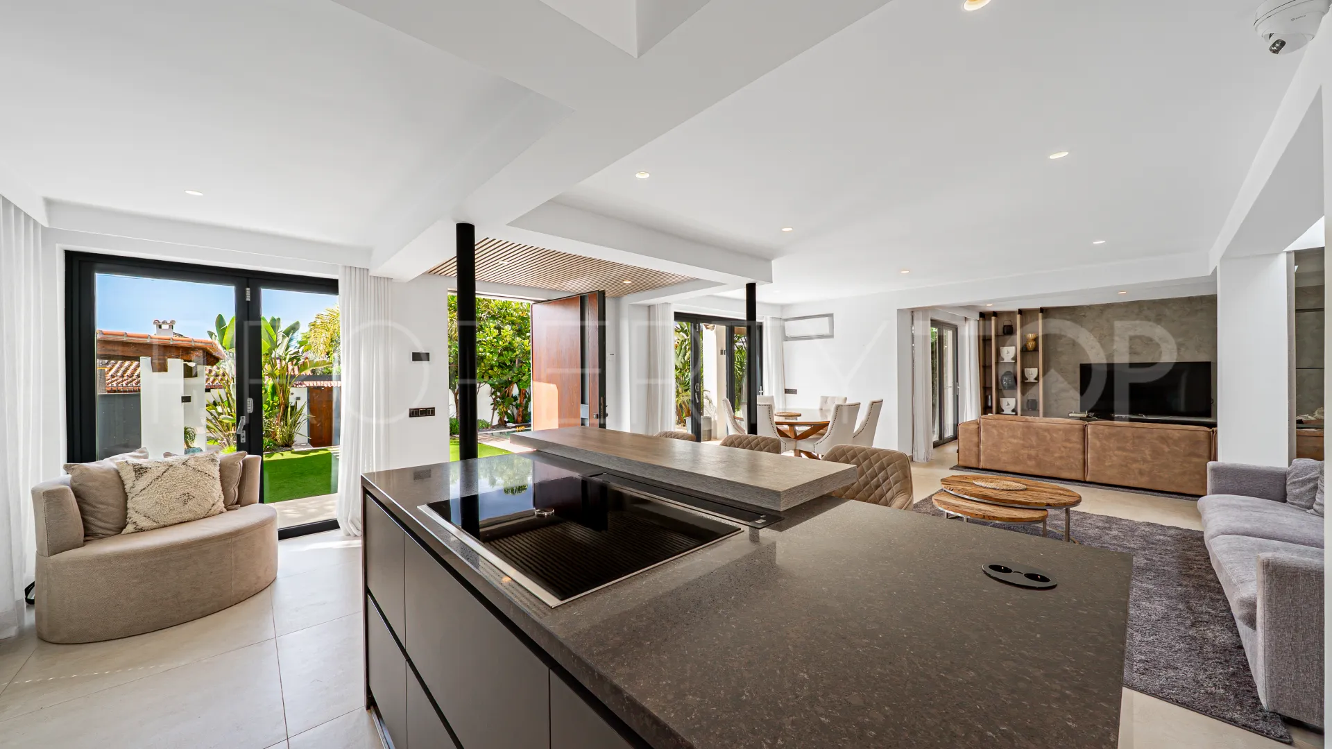 Villa for sale in Linda Vista Baja