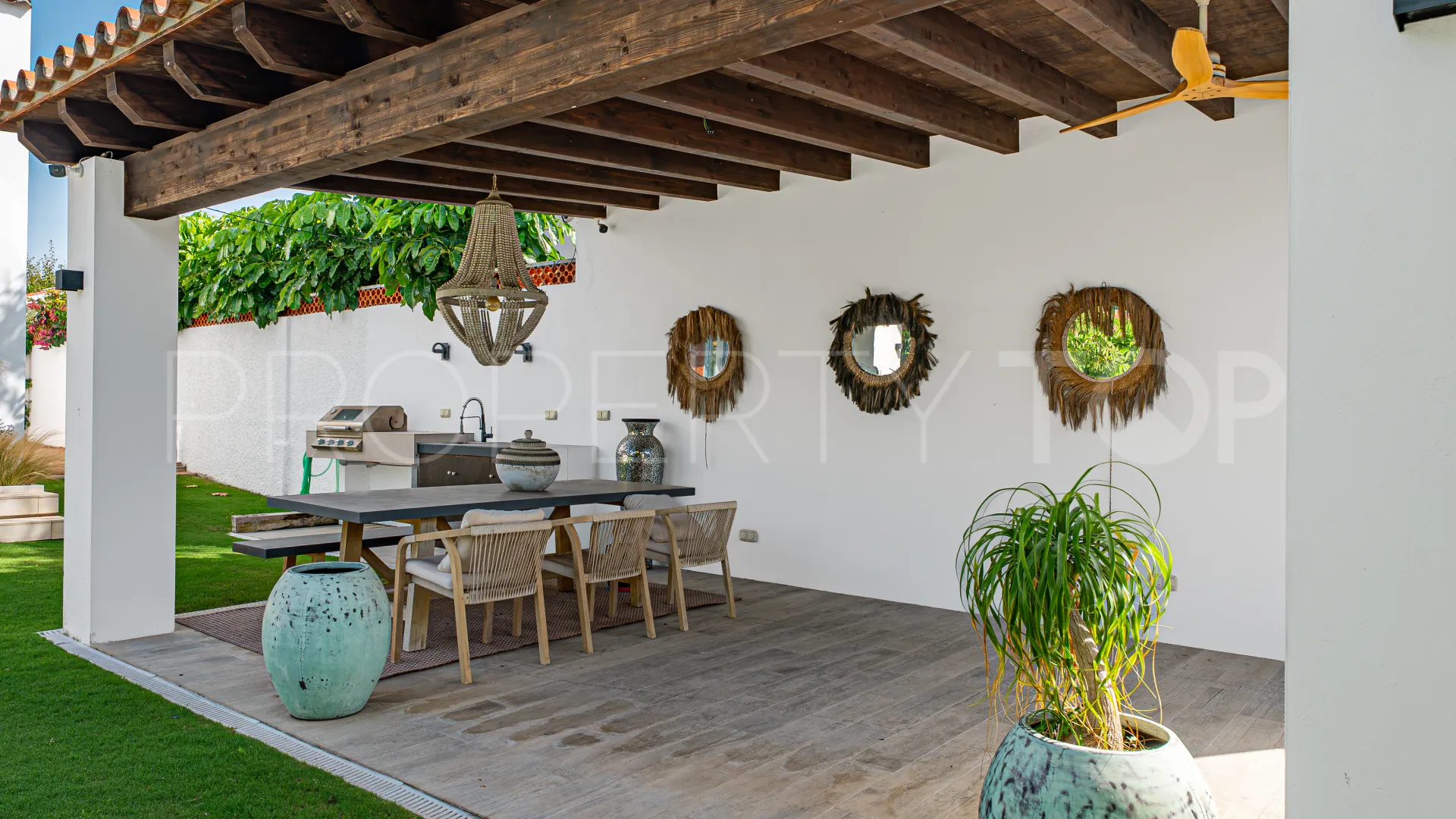 Villa for sale in Linda Vista Baja