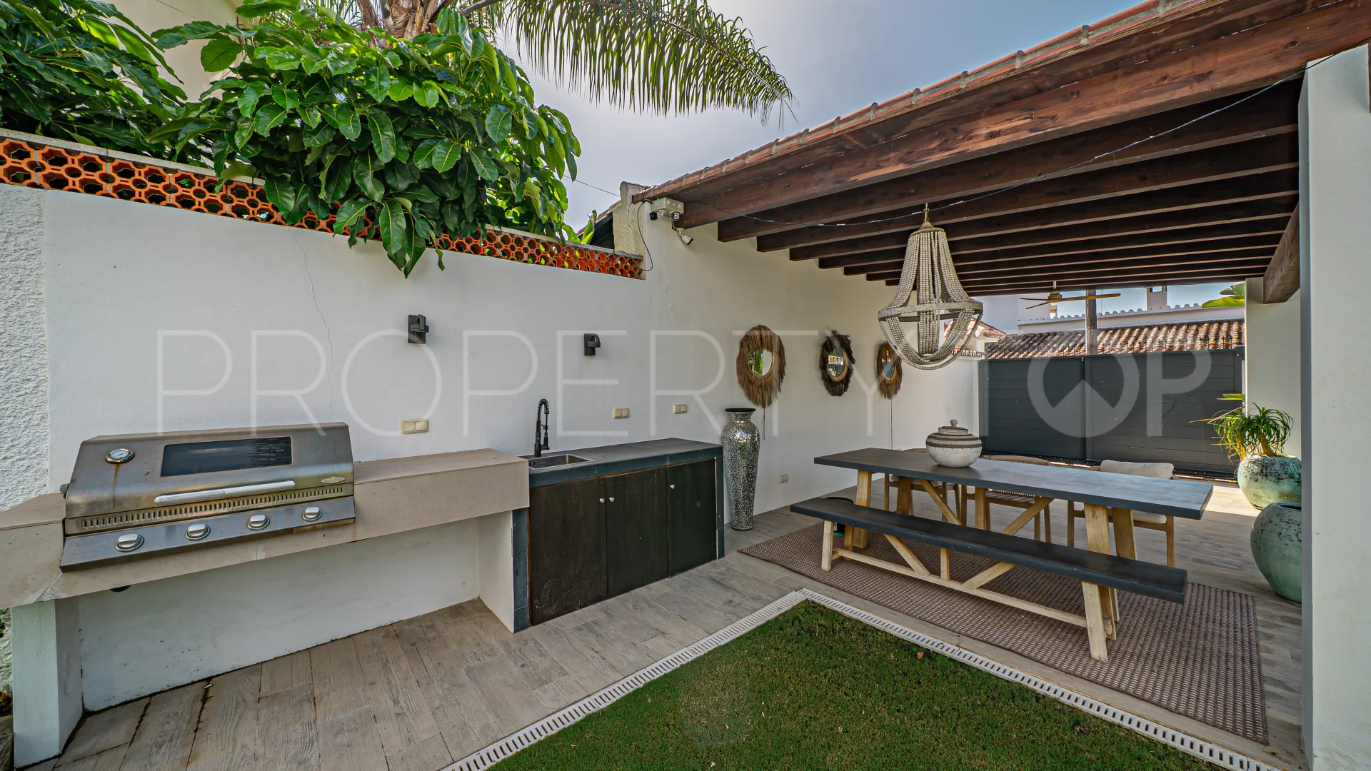 Villa for sale in Linda Vista Baja