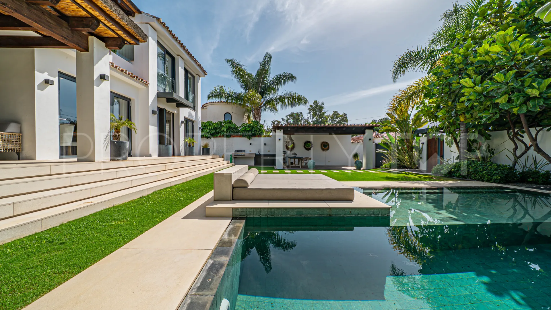 Villa for sale in Linda Vista Baja