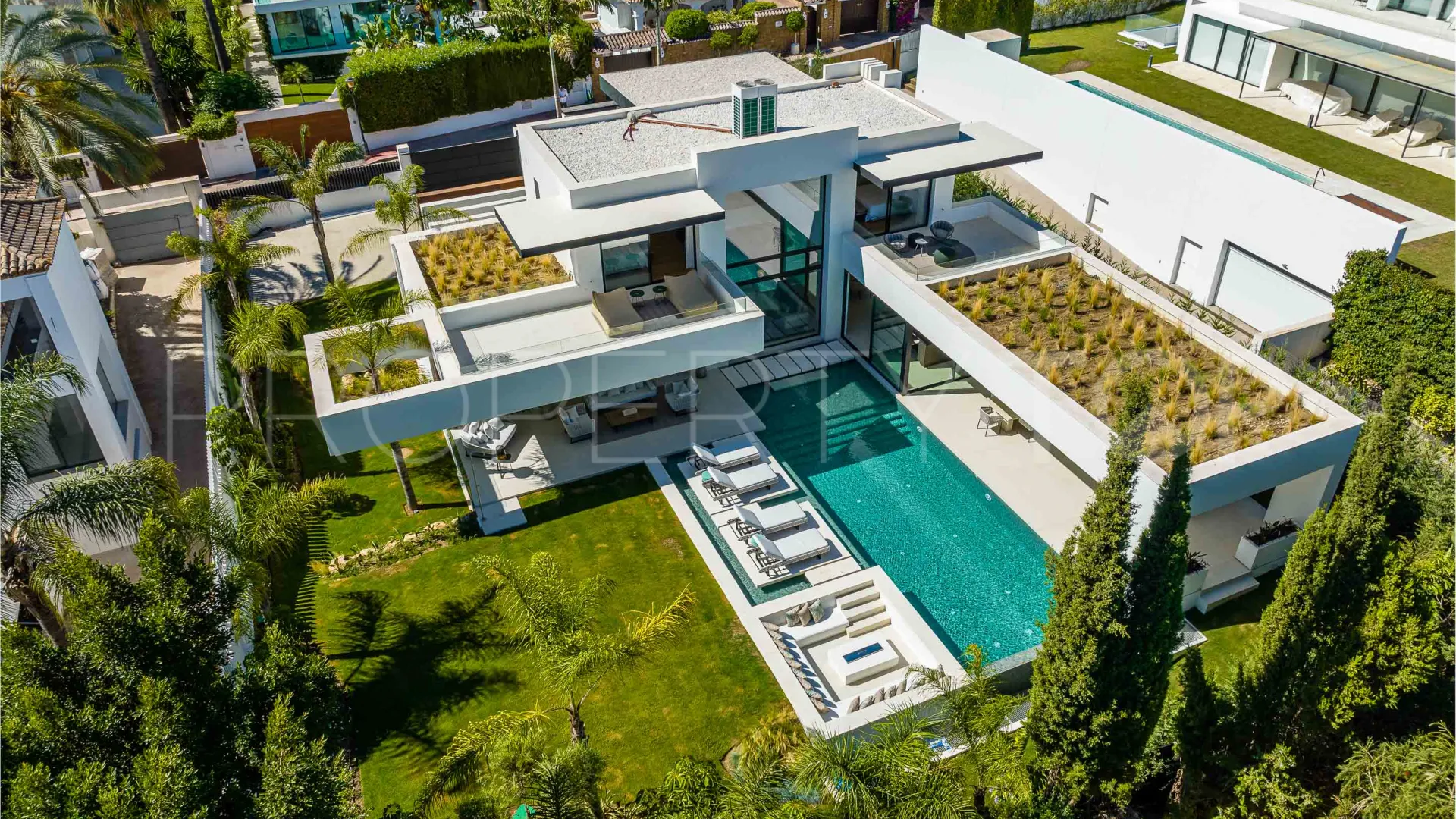 Nueva Andalucia villa for sale