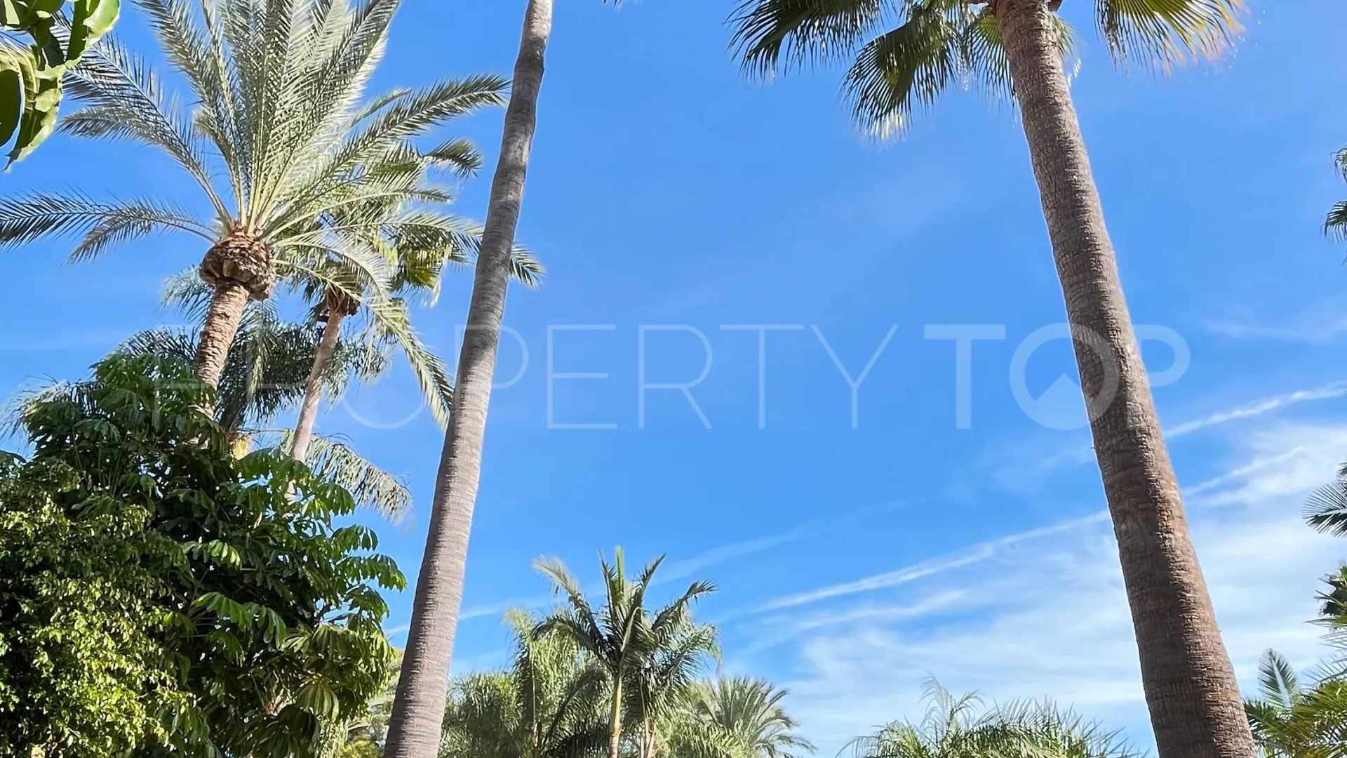 Apartment for sale in Rio Real Golf with 3 bedrooms
