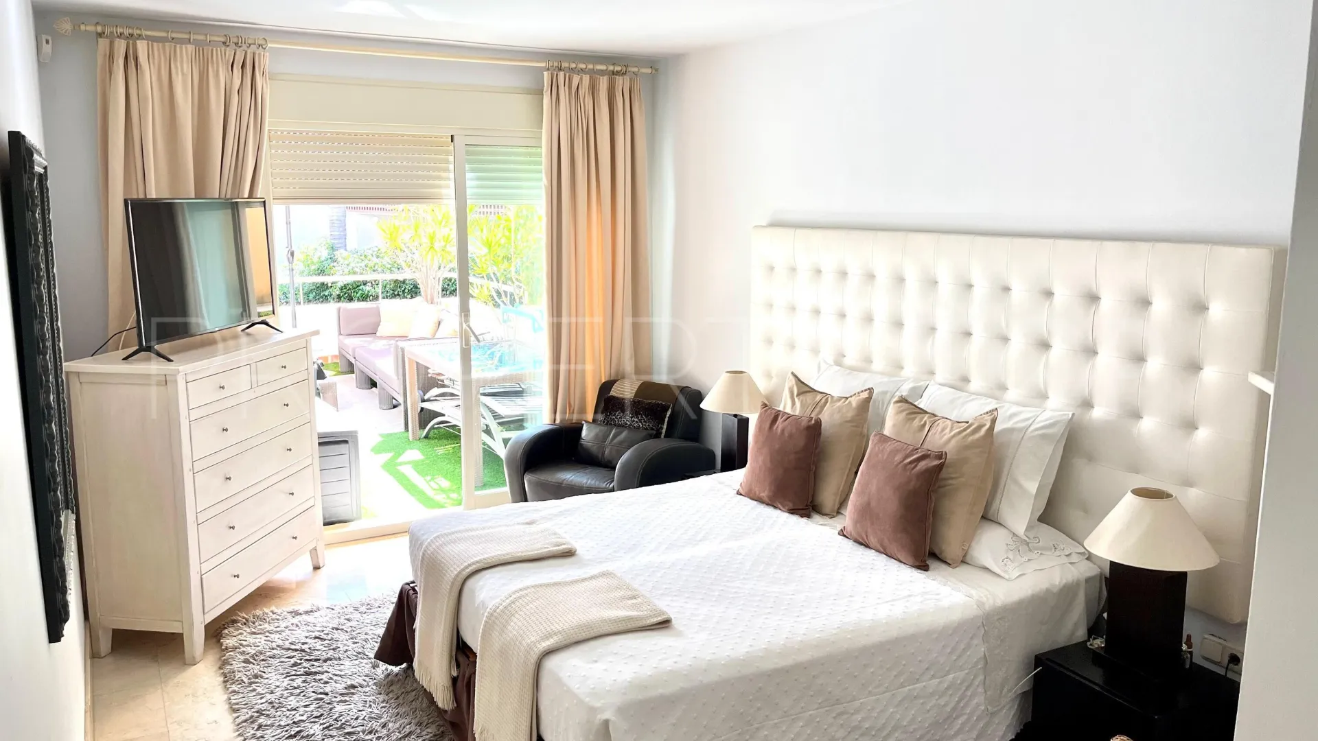 Apartment for sale in Rio Real Golf with 3 bedrooms