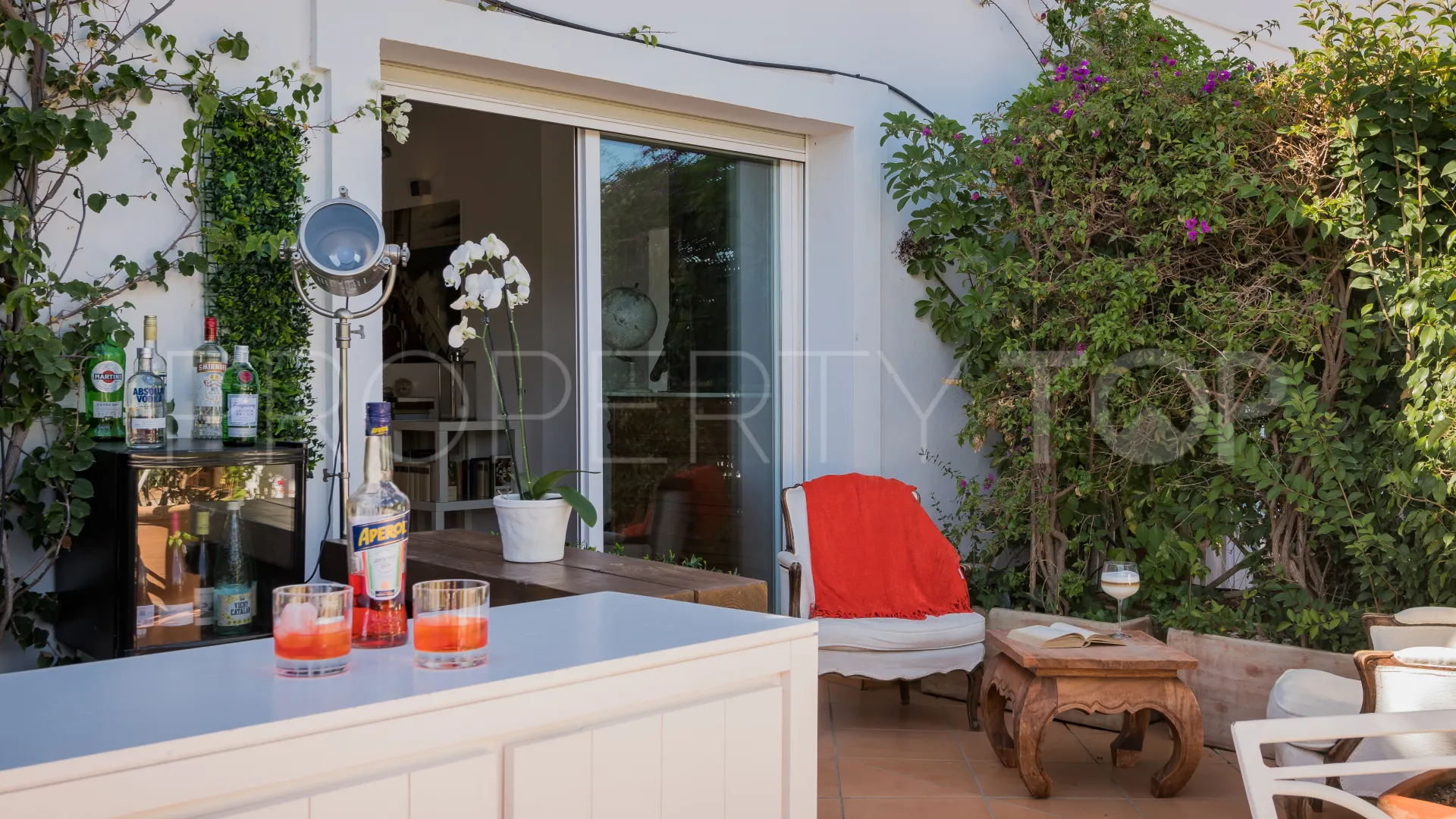 For sale penthouse with 3 bedrooms in Nueva Andalucia