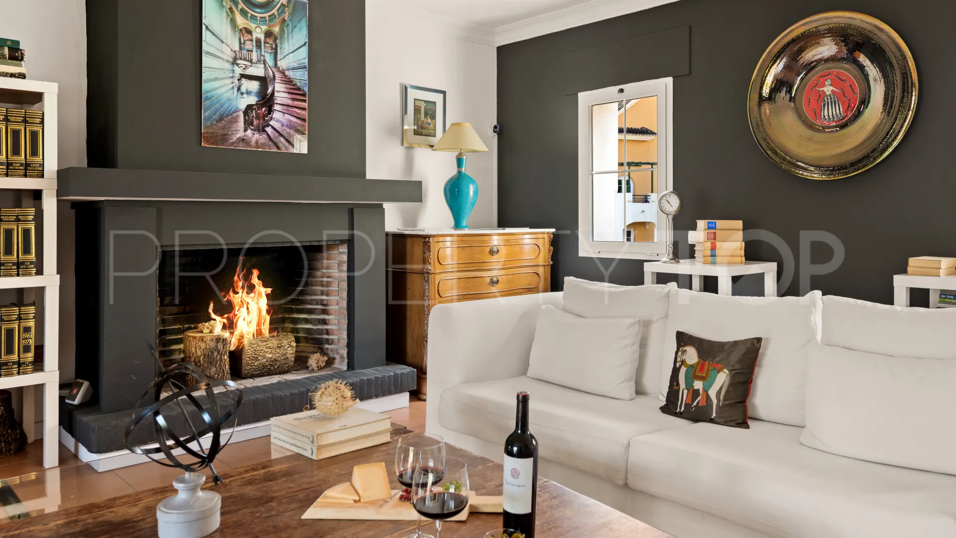 For sale penthouse with 3 bedrooms in Nueva Andalucia