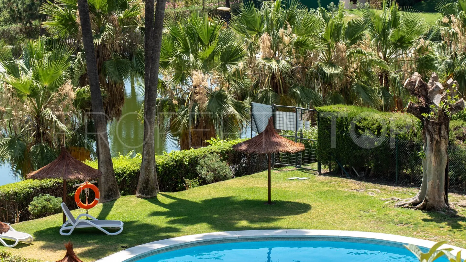 For sale apartment in Los Arcos (La Quinta)