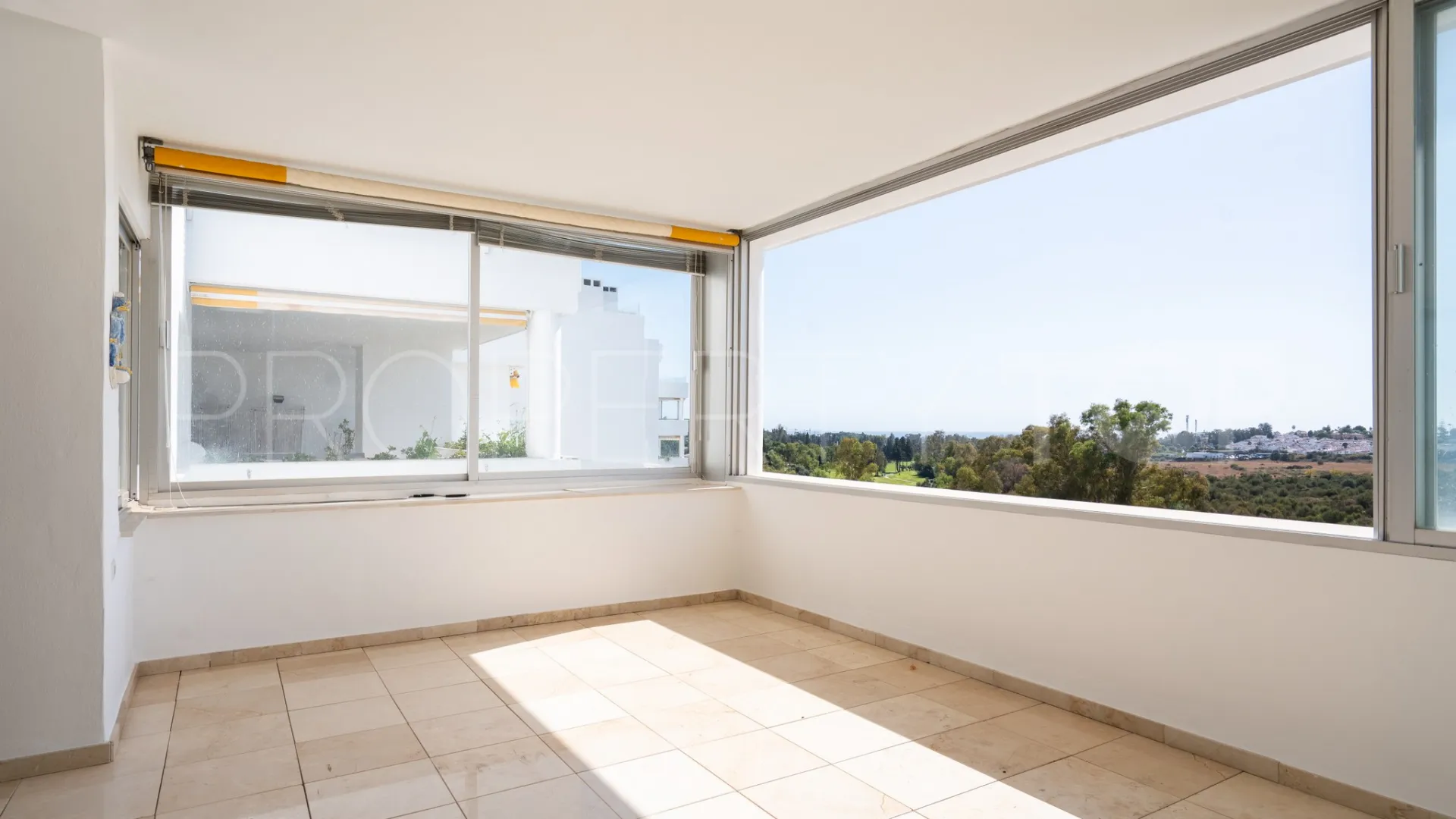 For sale Guadalmina Alta 2 bedrooms apartment