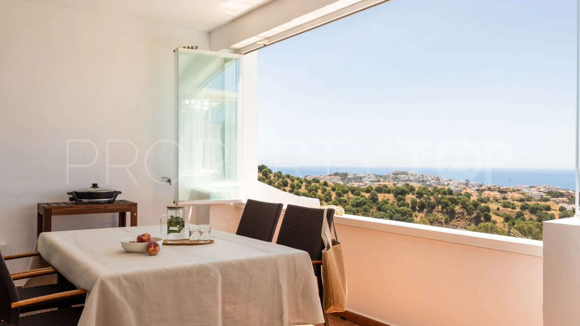Se vende apartamento en Sitio de Calahonda