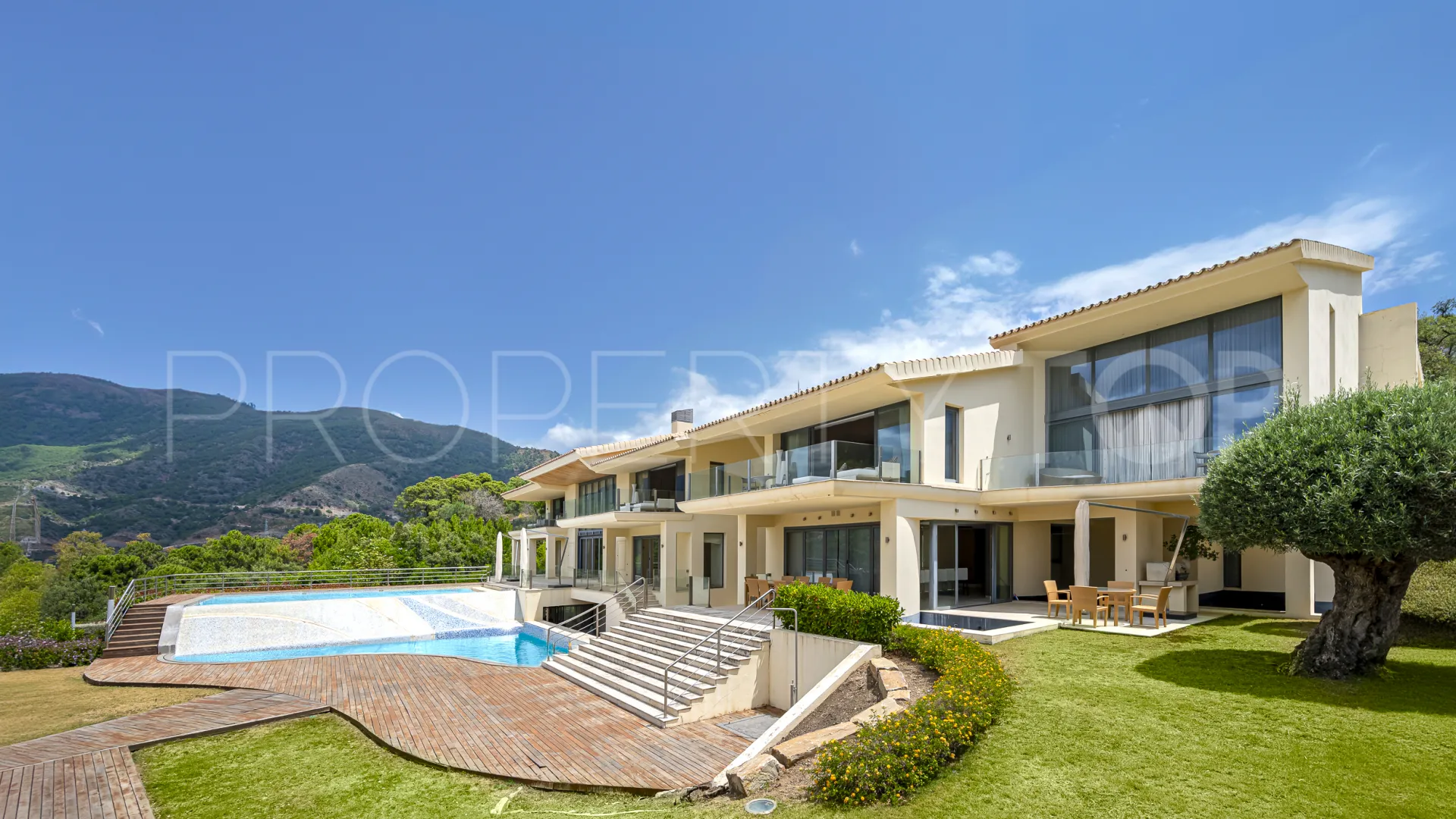 Villa with 10 bedrooms for sale in La Zagaleta