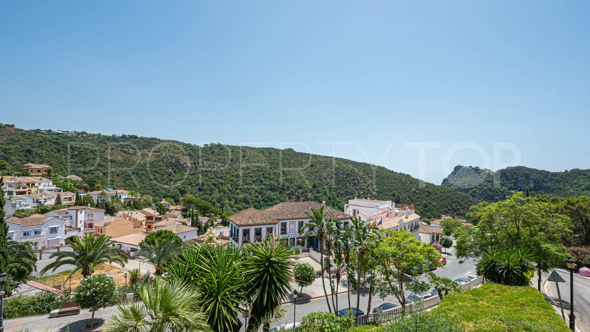 Benahavis, adosado de 5 dormitorios en venta
