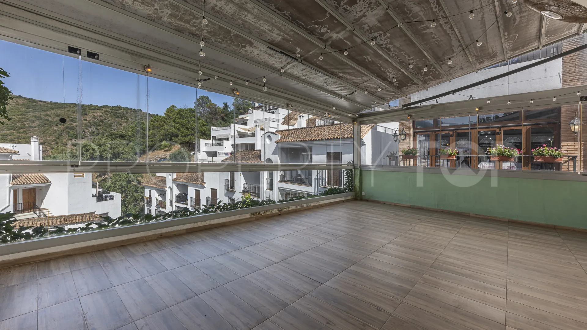 Benahavis, adosado de 5 dormitorios en venta