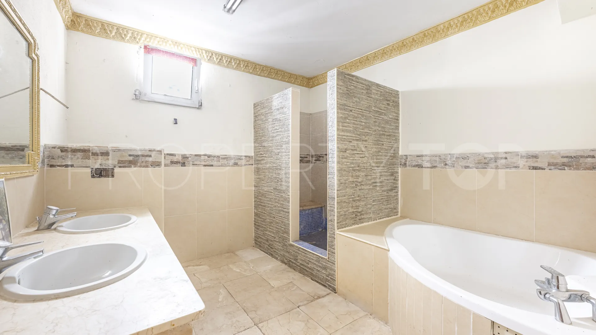 Benahavis, adosado de 5 dormitorios en venta