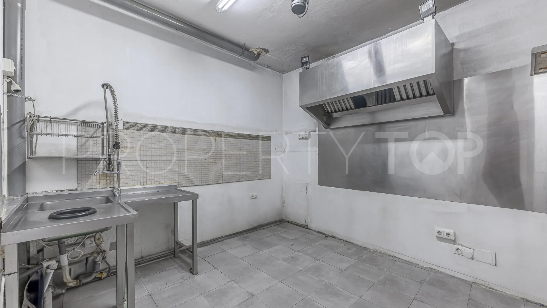 Benahavis, adosado de 5 dormitorios en venta