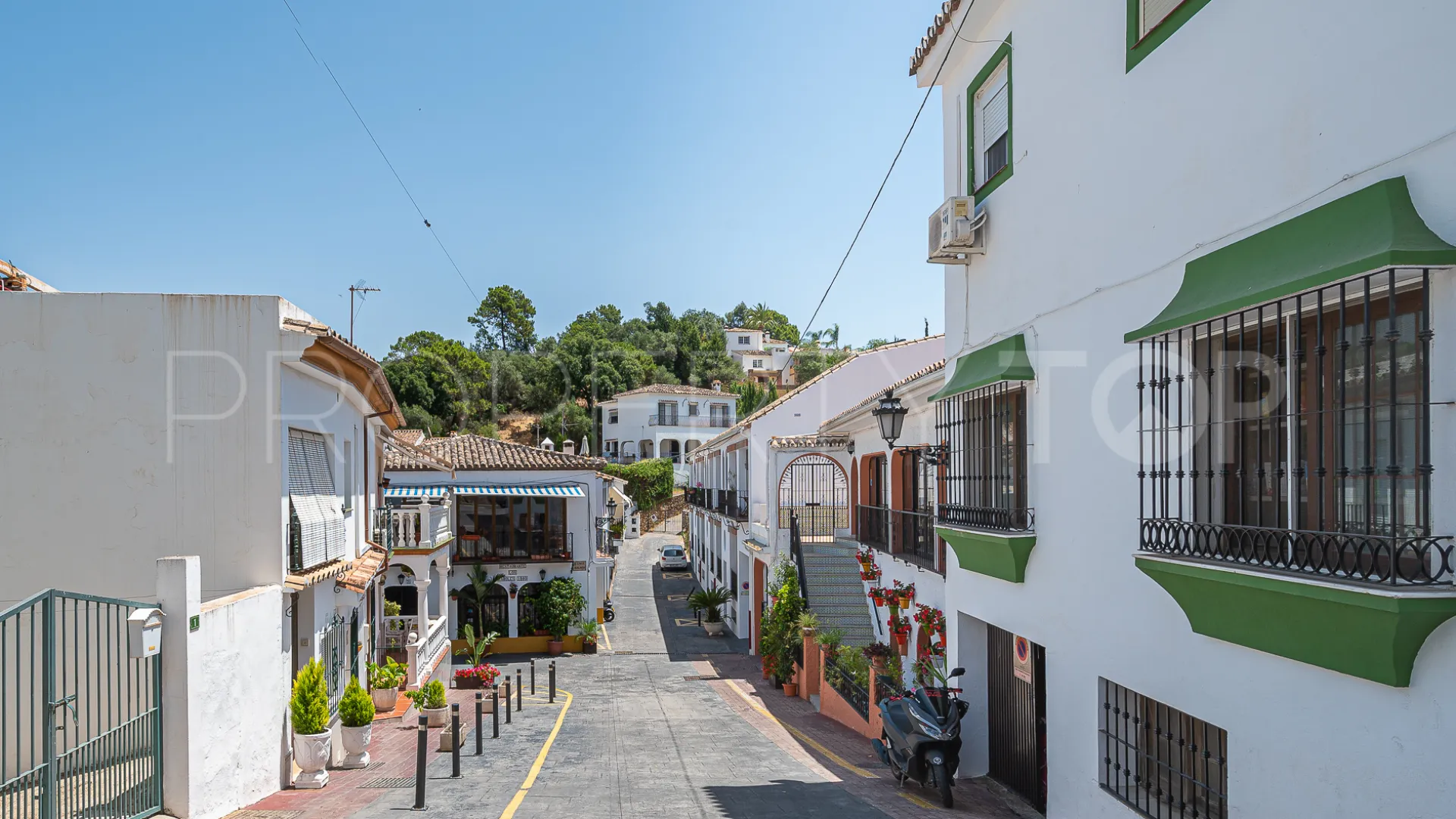 Benahavis, adosado de 5 dormitorios en venta