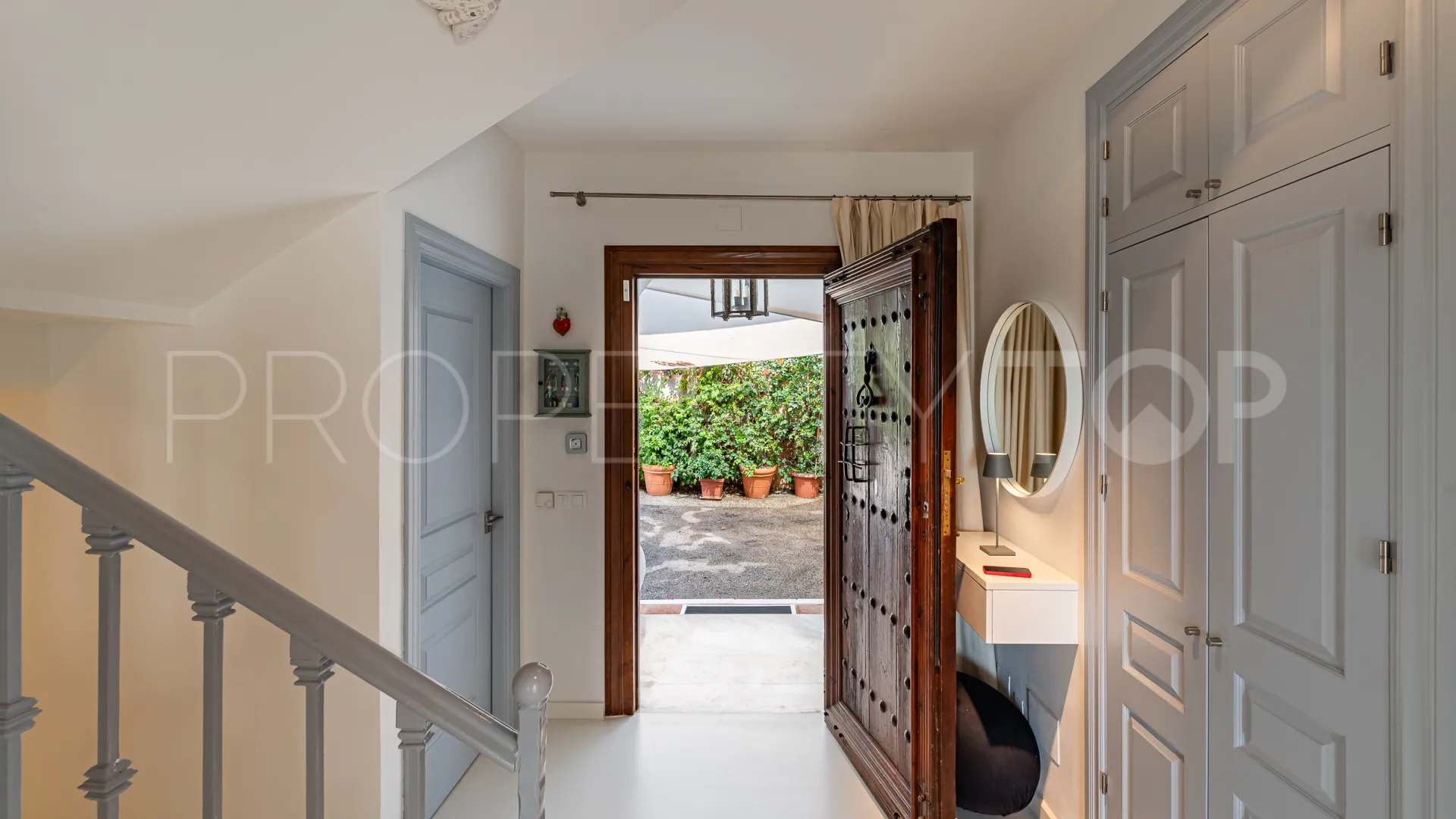 Adosado en venta con 3 dormitorios en Marbella Hill Club
