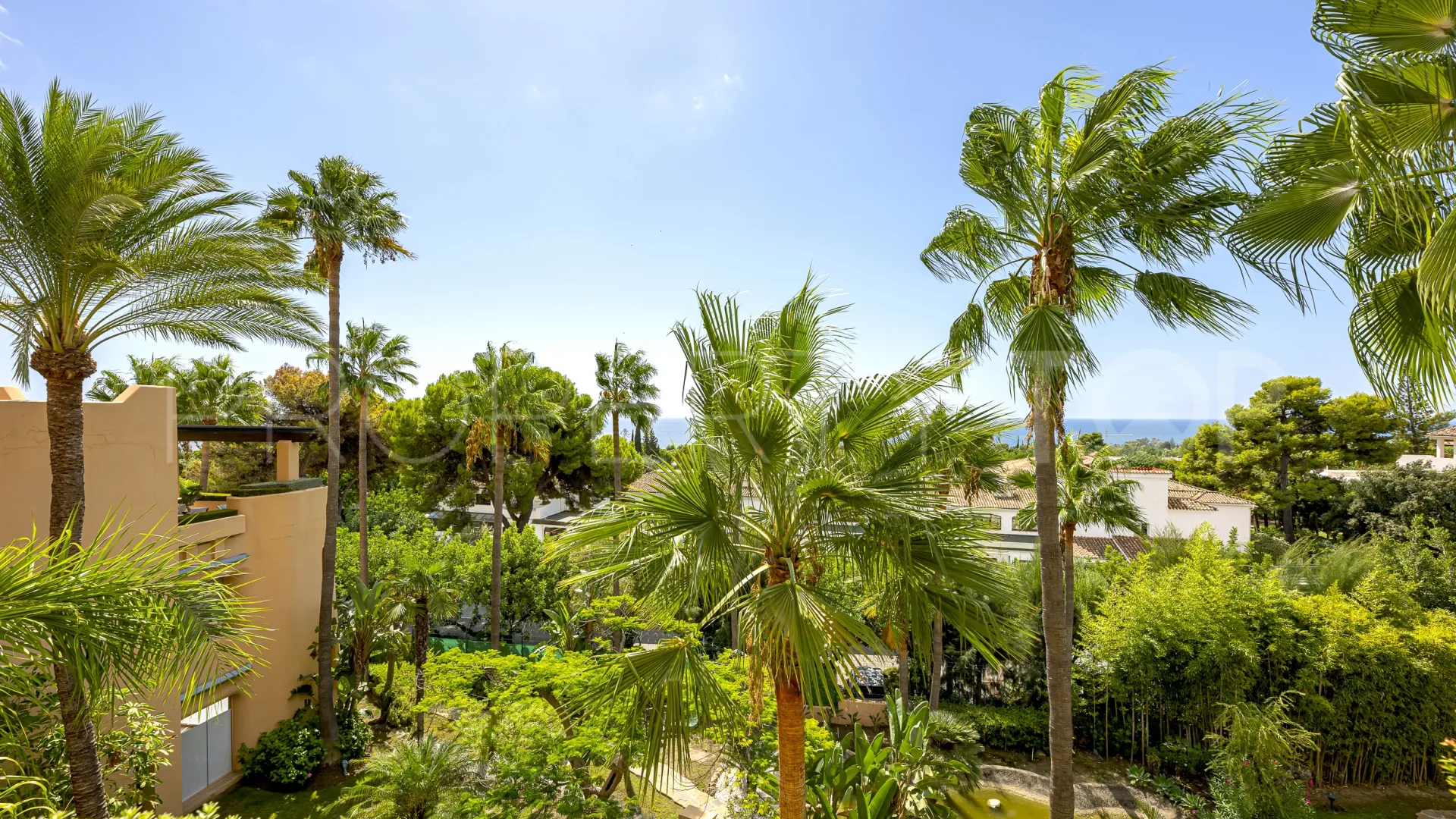 2 bedrooms penthouse in Mansion Club for sale
