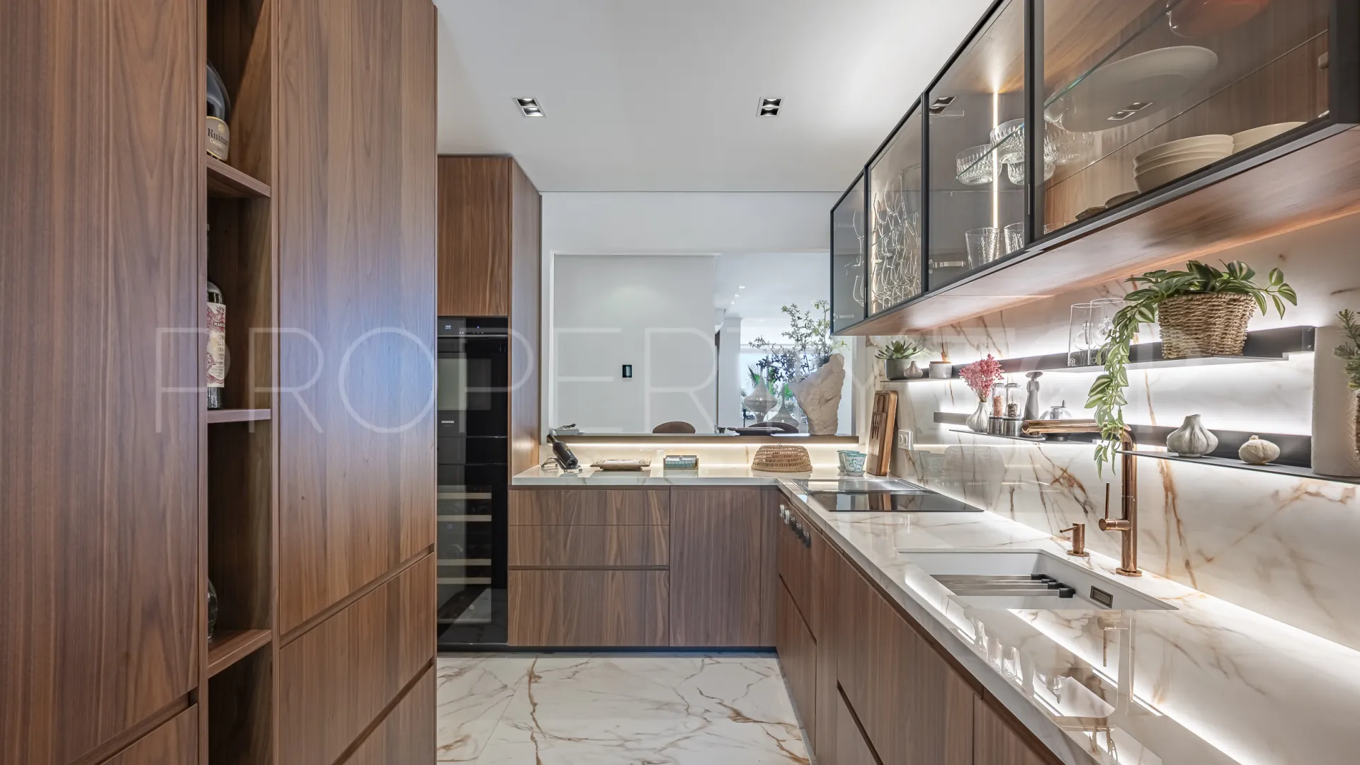 2 bedrooms penthouse in Mansion Club for sale