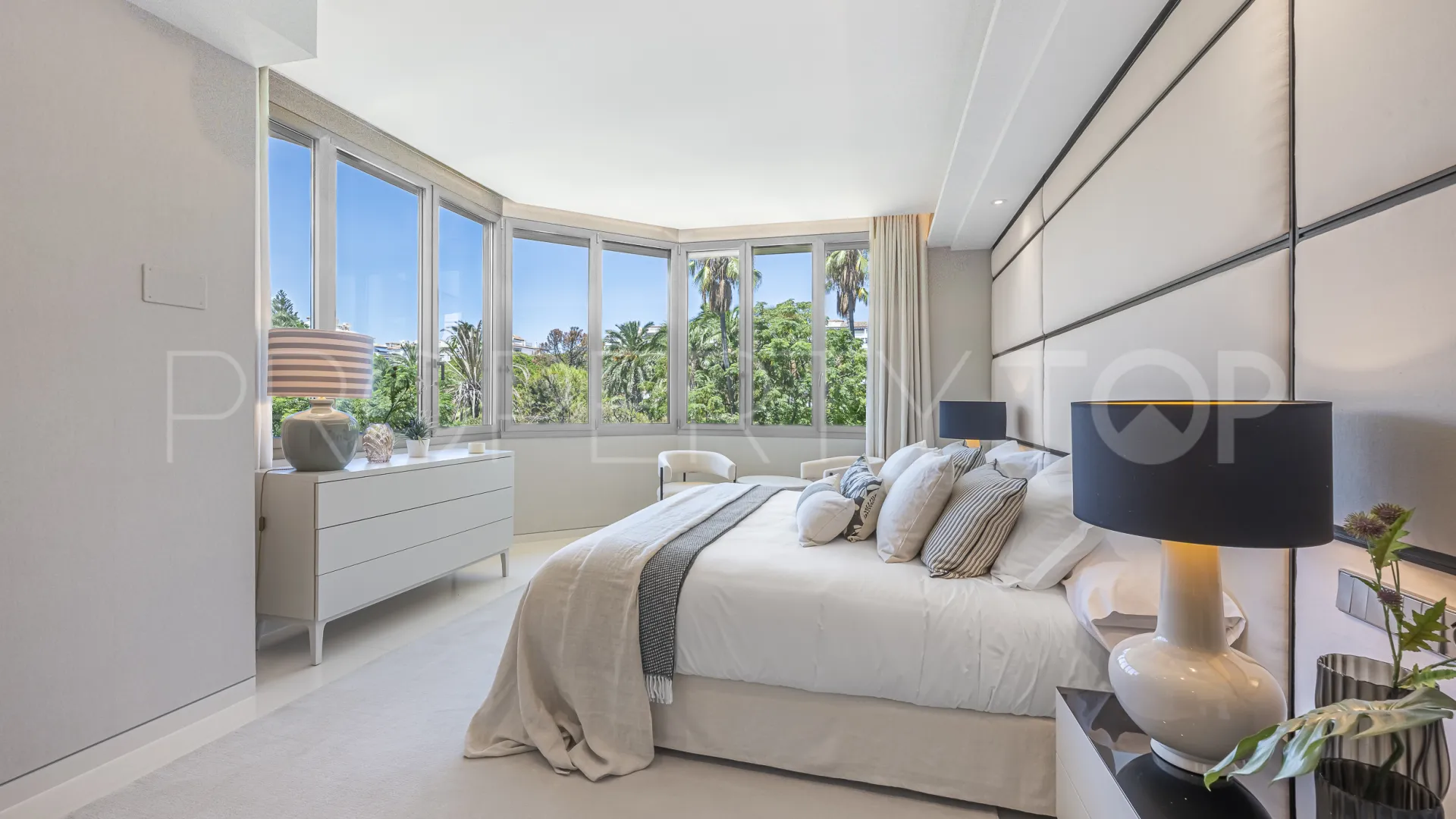 Buy Marbella - Puerto Banus apartment