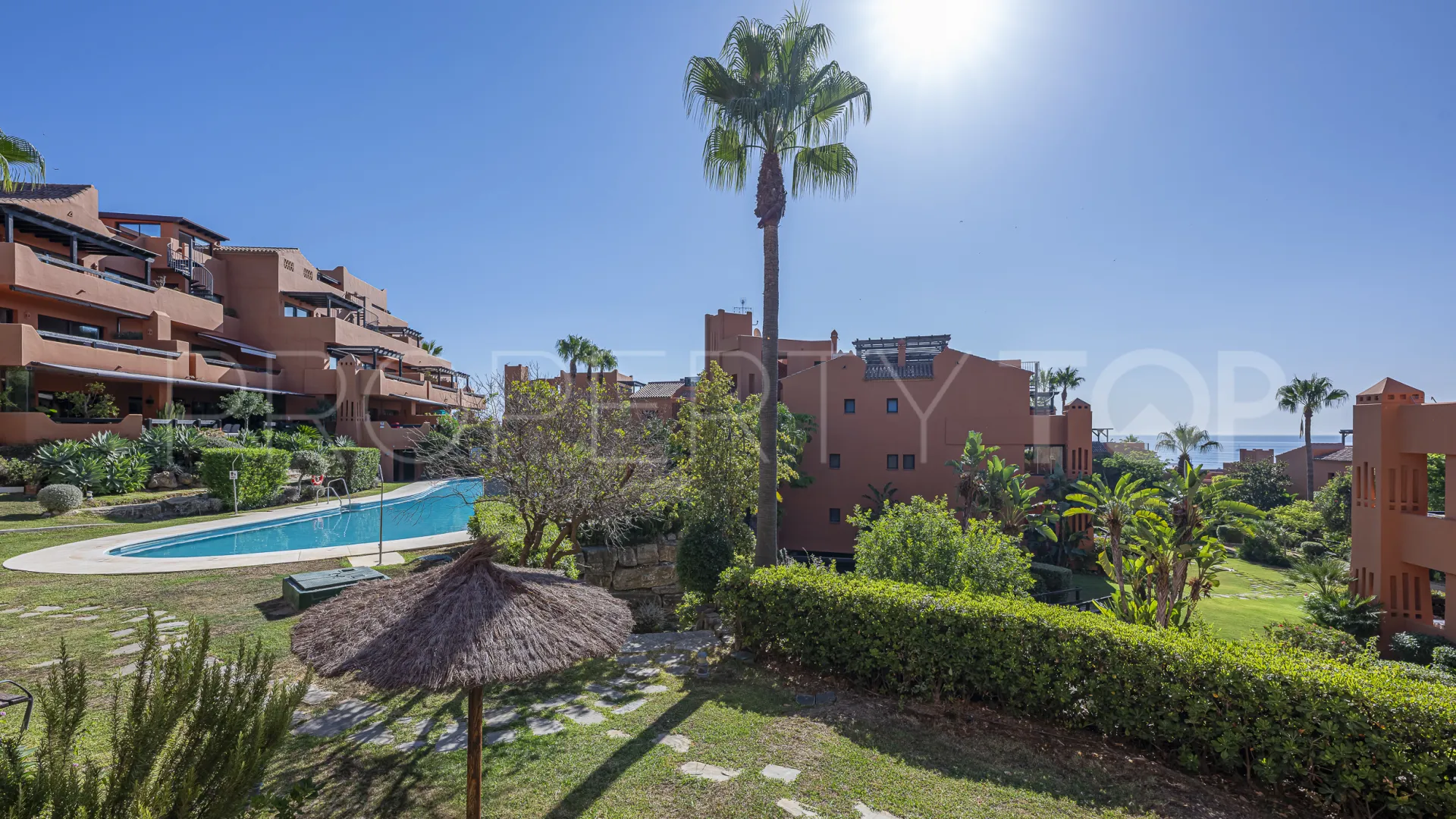 Se vende apartamento planta baja de 2 dormitorios en Buenas Noches