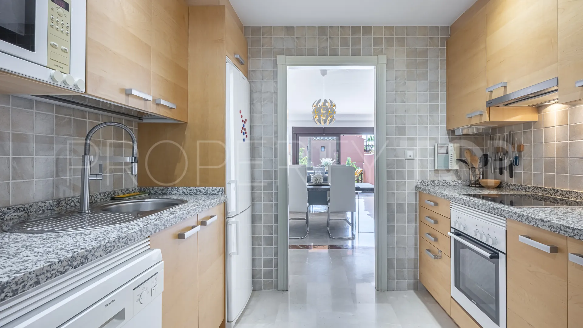 Se vende apartamento planta baja de 2 dormitorios en Buenas Noches