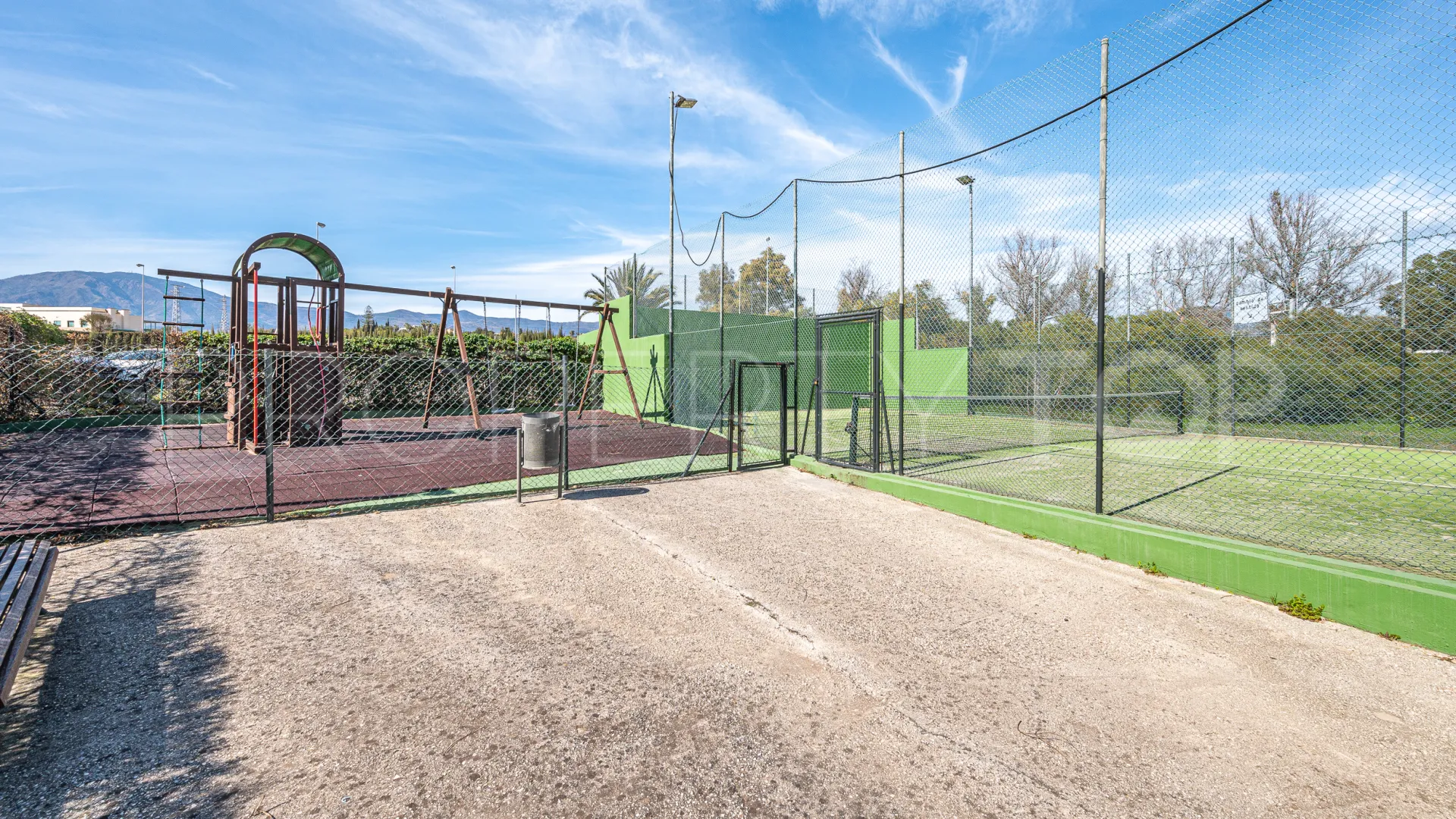Ático en venta de 3 dormitorios en Estepona