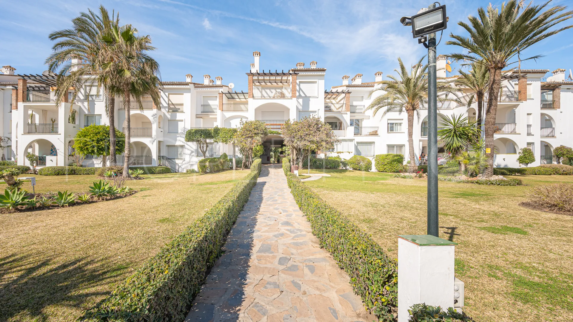 Ático en venta de 3 dormitorios en Estepona