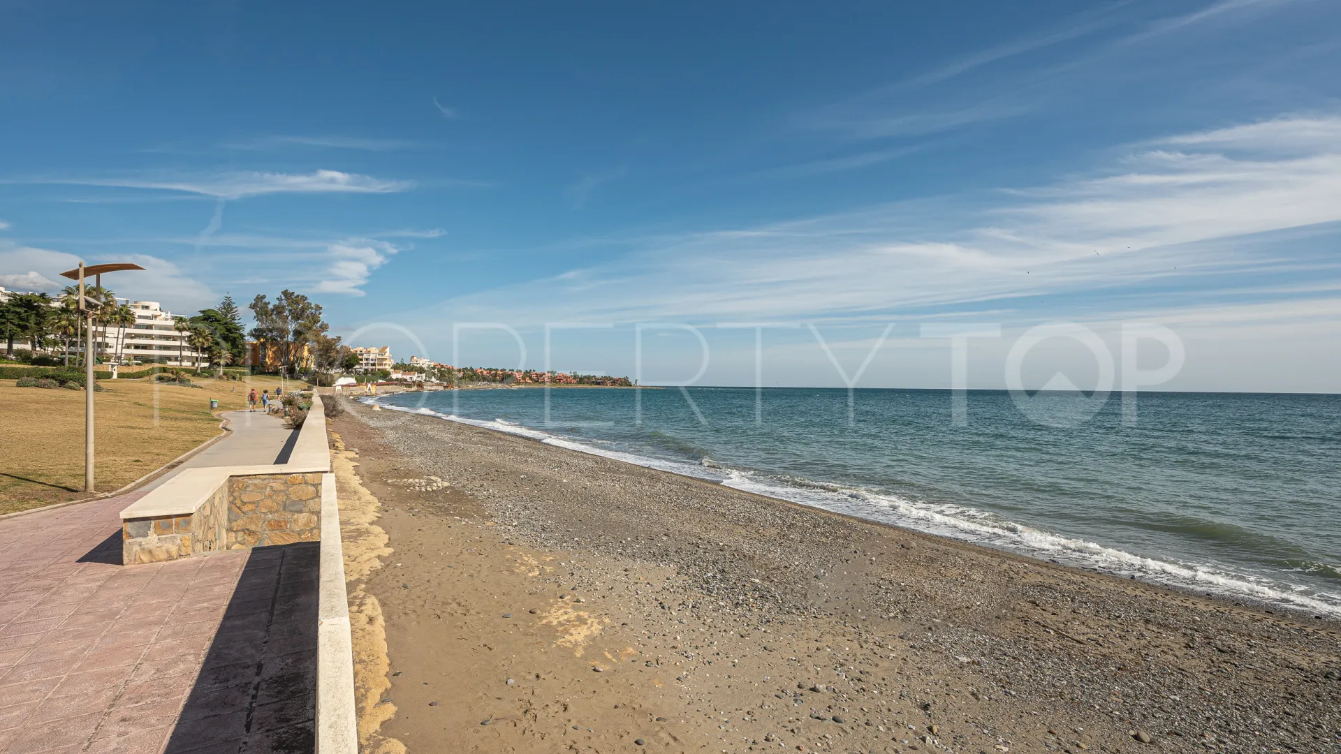 Ático en venta de 3 dormitorios en Estepona