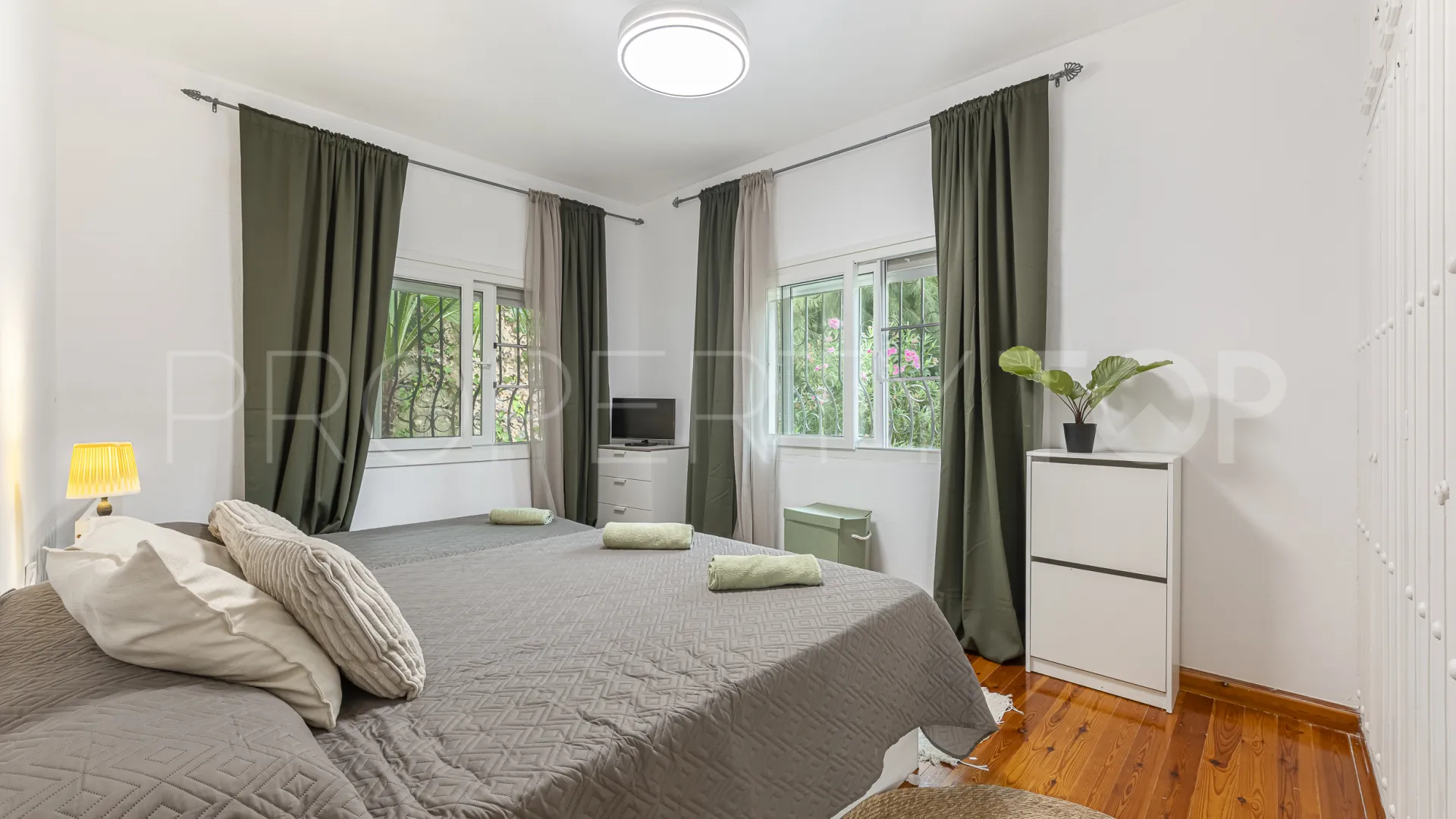 Se vende casa en Buenas Noches con 3 dormitorios