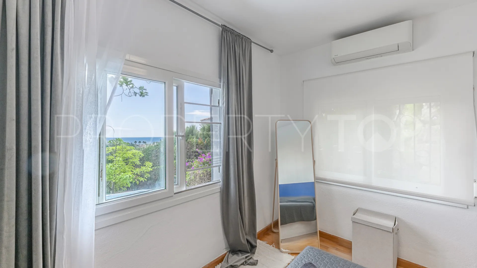 Se vende casa en Buenas Noches con 3 dormitorios