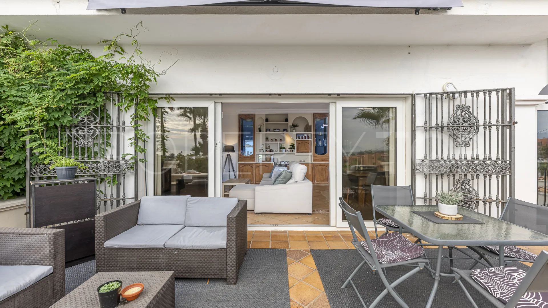 Se vende casa en Buenas Noches con 3 dormitorios
