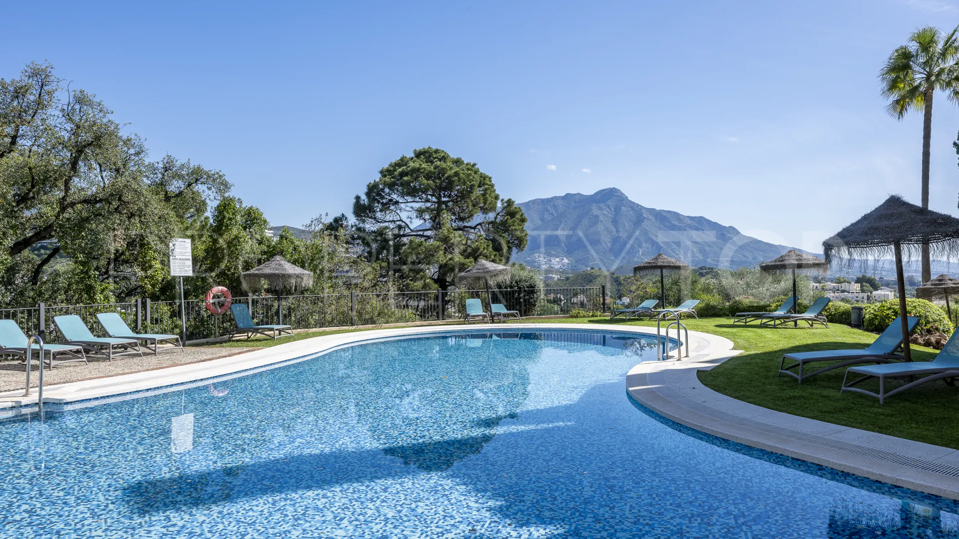 Apartment with 2 bedrooms for sale in Marbella