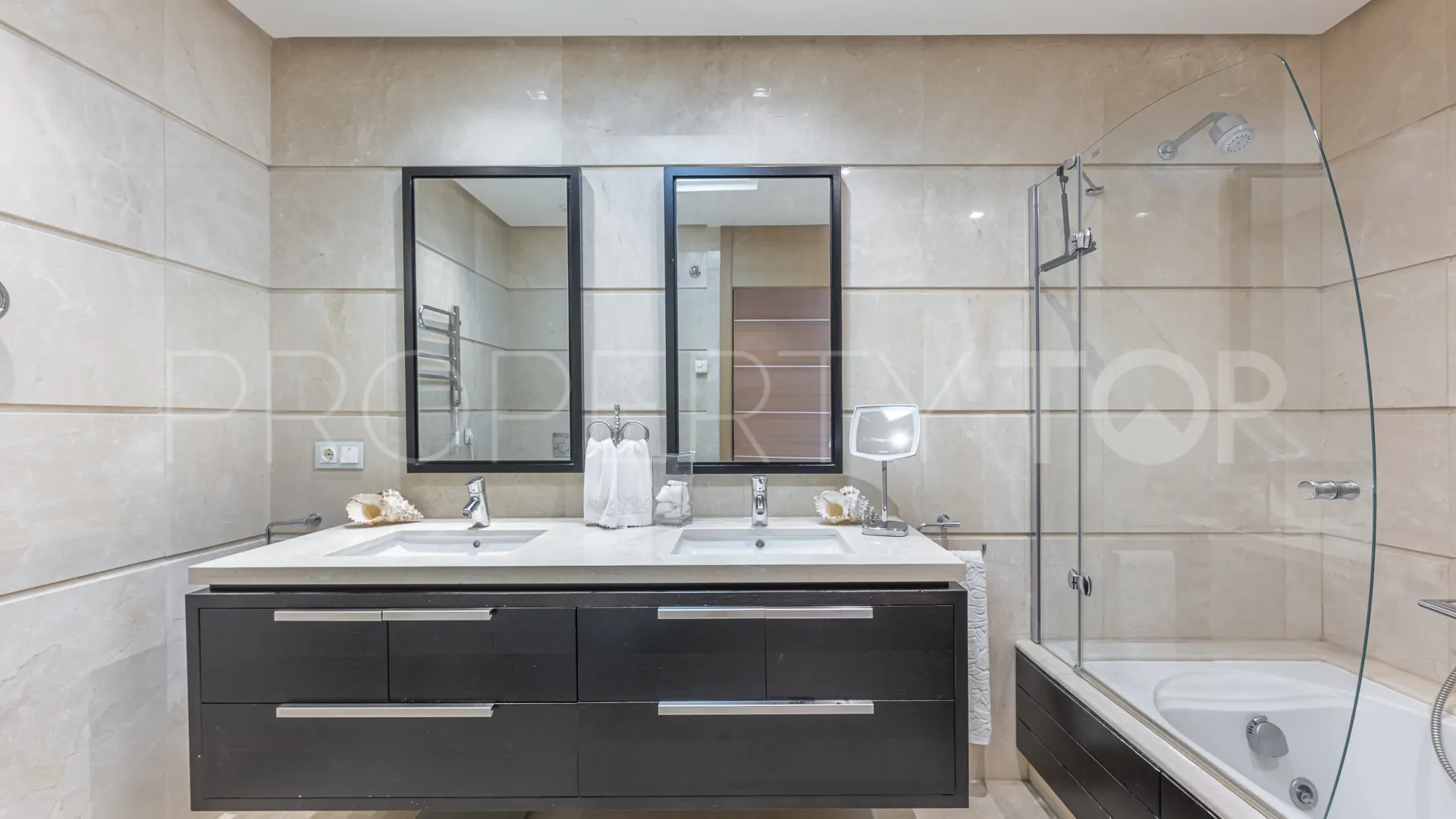 Apartment with 2 bedrooms for sale in Marbella